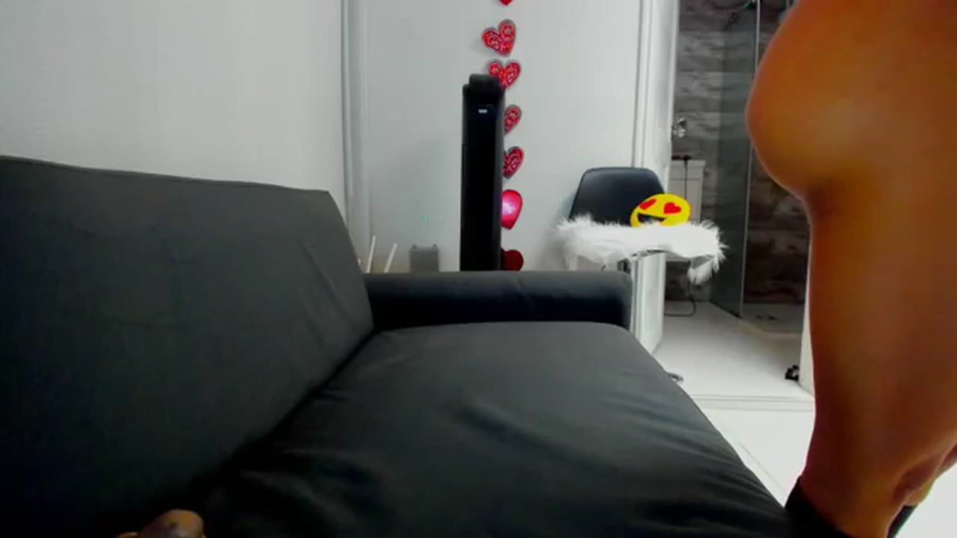 Gallery image thumbnail from Preziosabella's myfreecams stream on, 08/05/2023, 19:55 image 13 of 20