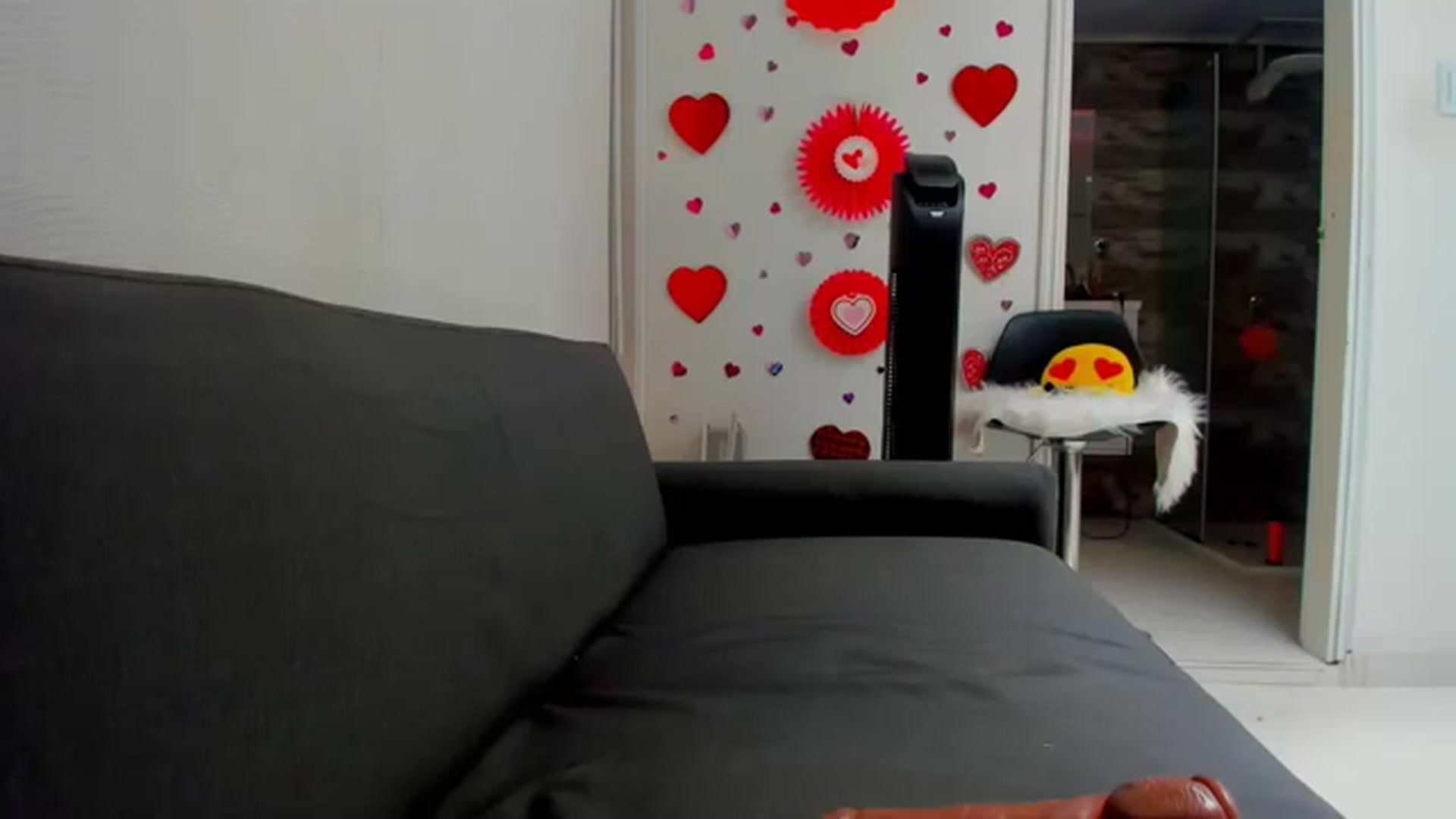 Gallery image thumbnail from Preziosabella's myfreecams stream on, 09/06/2023, 16:43 image 8 of 20