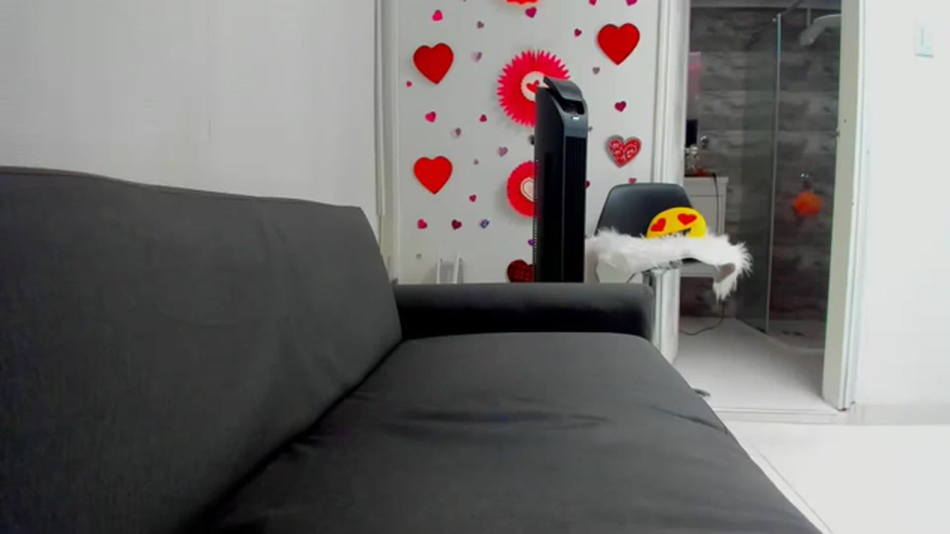 Gallery image thumbnail from Preziosabella's myfreecams stream on, 10/03/2023, 17:18 image 18 of 20