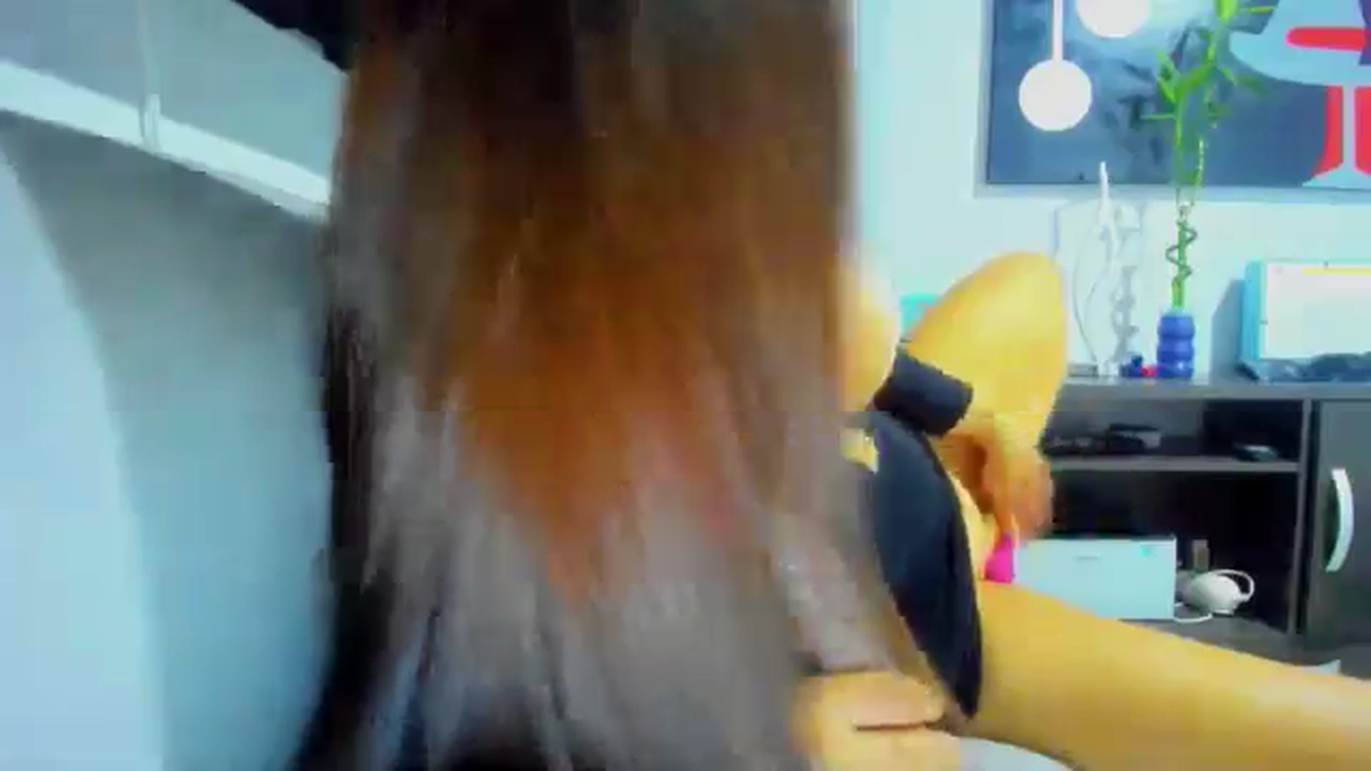 Gallery image thumbnail from Preziosabella's myfreecams stream on, 04/21/2024, 24:09 image 19 of 20
