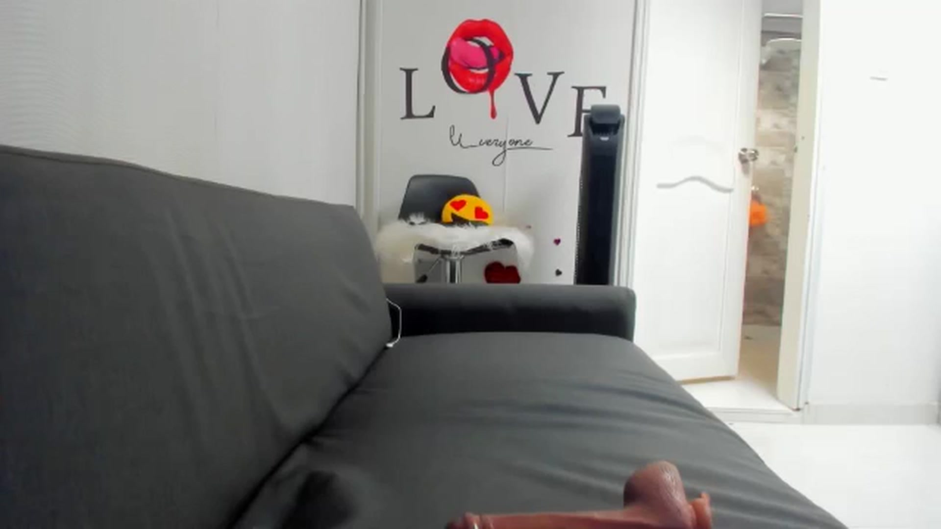 Gallery image thumbnail from Preziosabella's myfreecams stream on, 06/29/2024, 21:15 image 15 of 20
