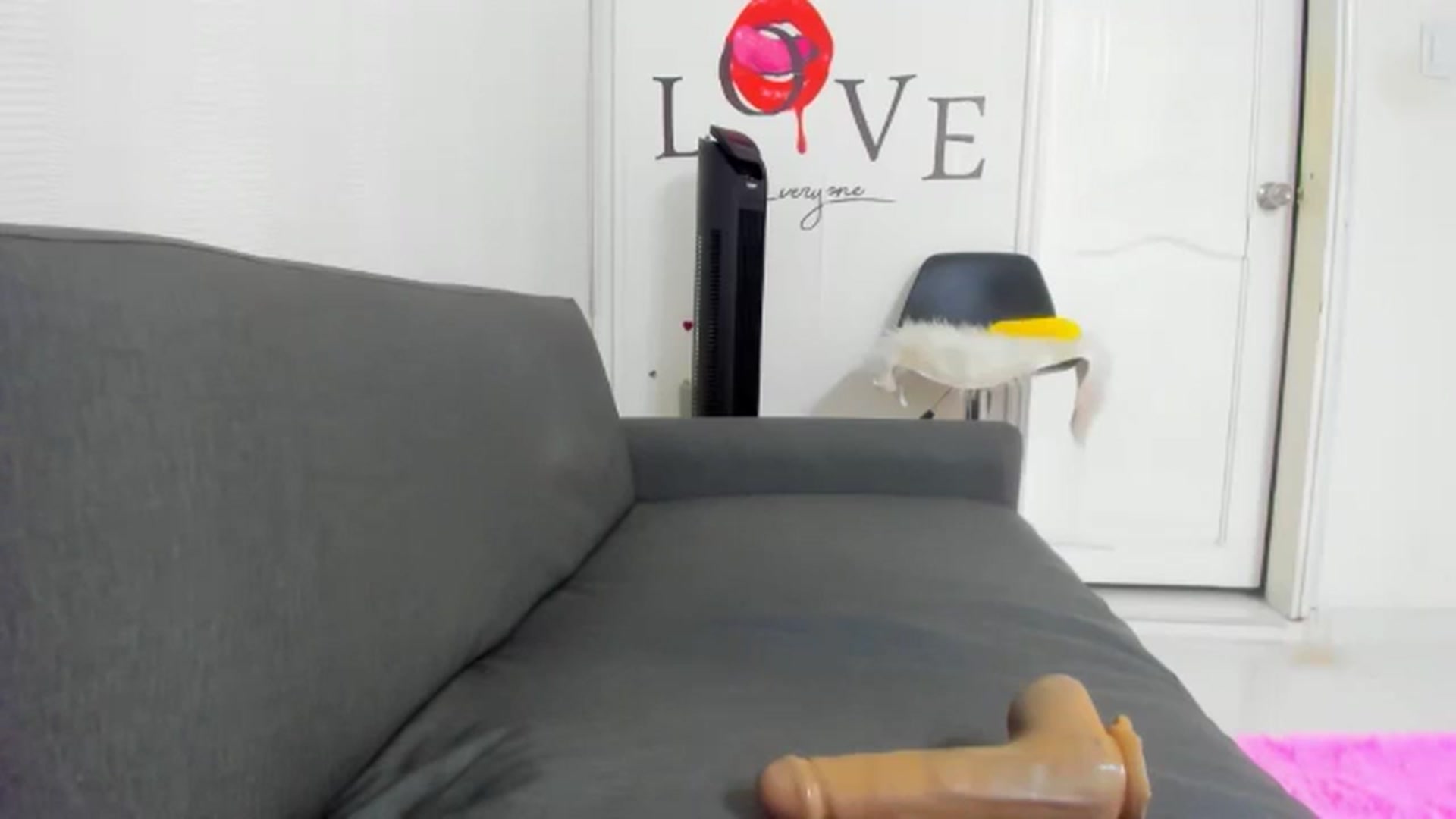 Gallery image thumbnail from Preziosabella's myfreecams stream on, 08/10/2024, 23:01 image 15 of 20