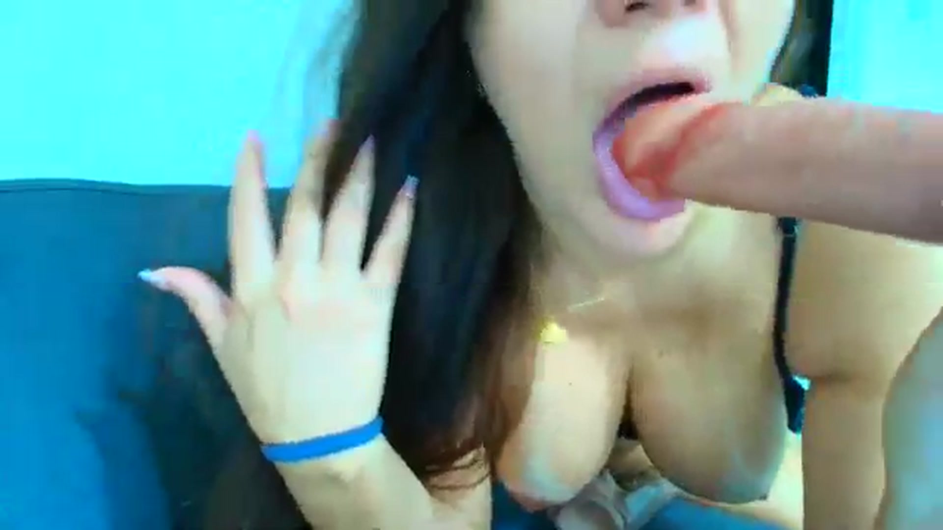 Gallery image thumbnail from Preziosabella's myfreecams stream on, 10/19/2024, 03:28 image 7 of 20