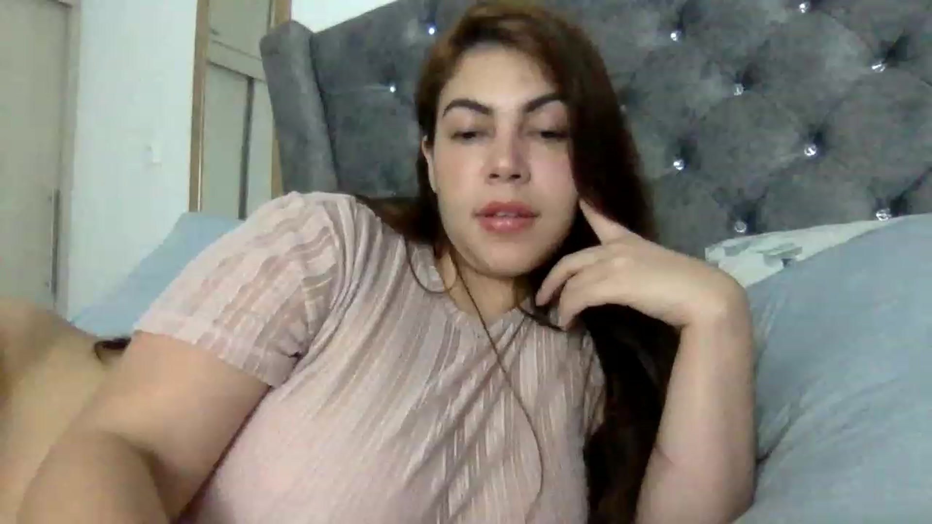 Gallery image thumbnail from Princesalatin's myfreecams stream on, 11/23/2022, 24:02 image 20 of 20