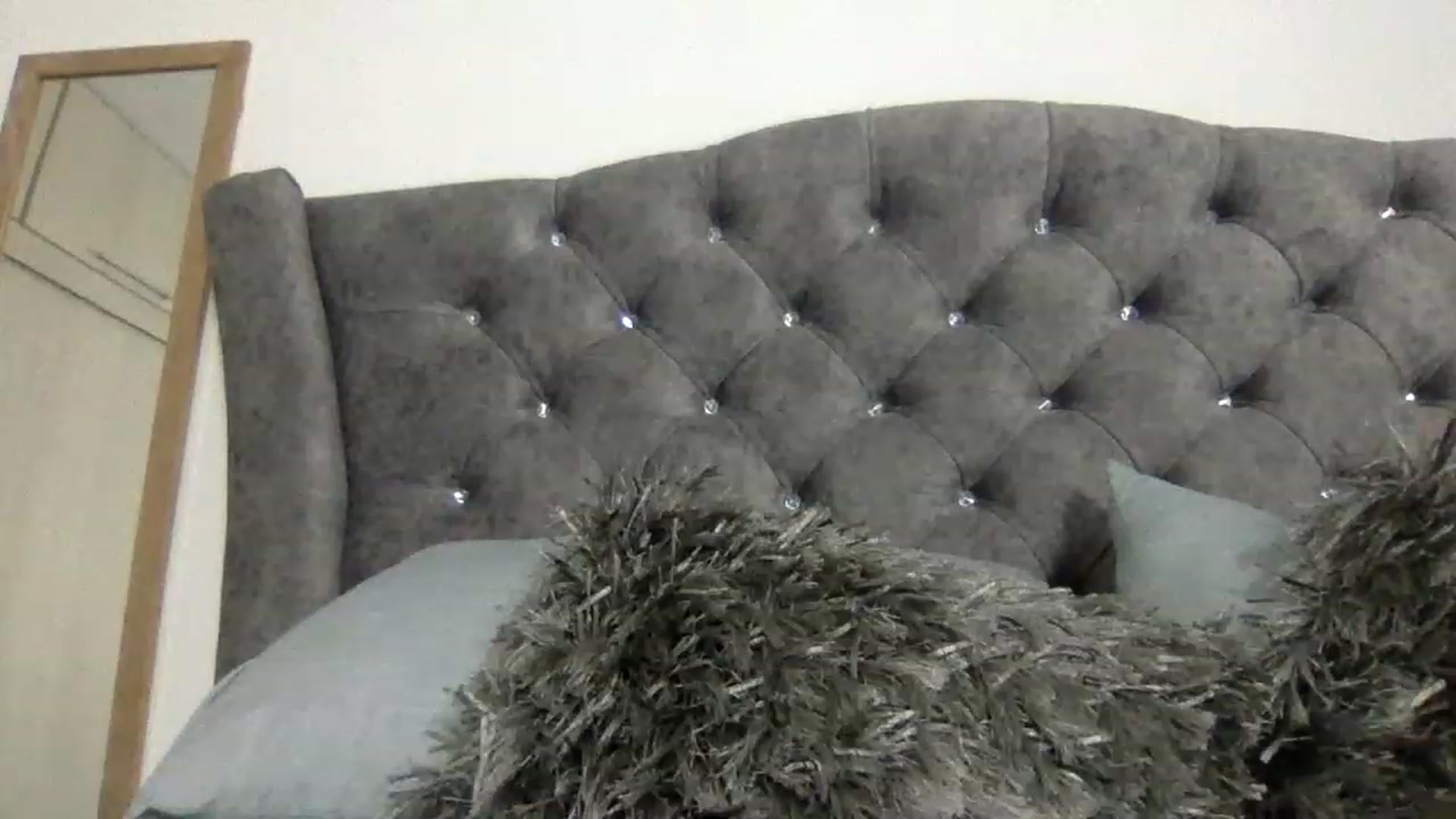 Gallery image thumbnail from Princesalatin's myfreecams stream on, 12/22/2022, 23:05 image 19 of 20