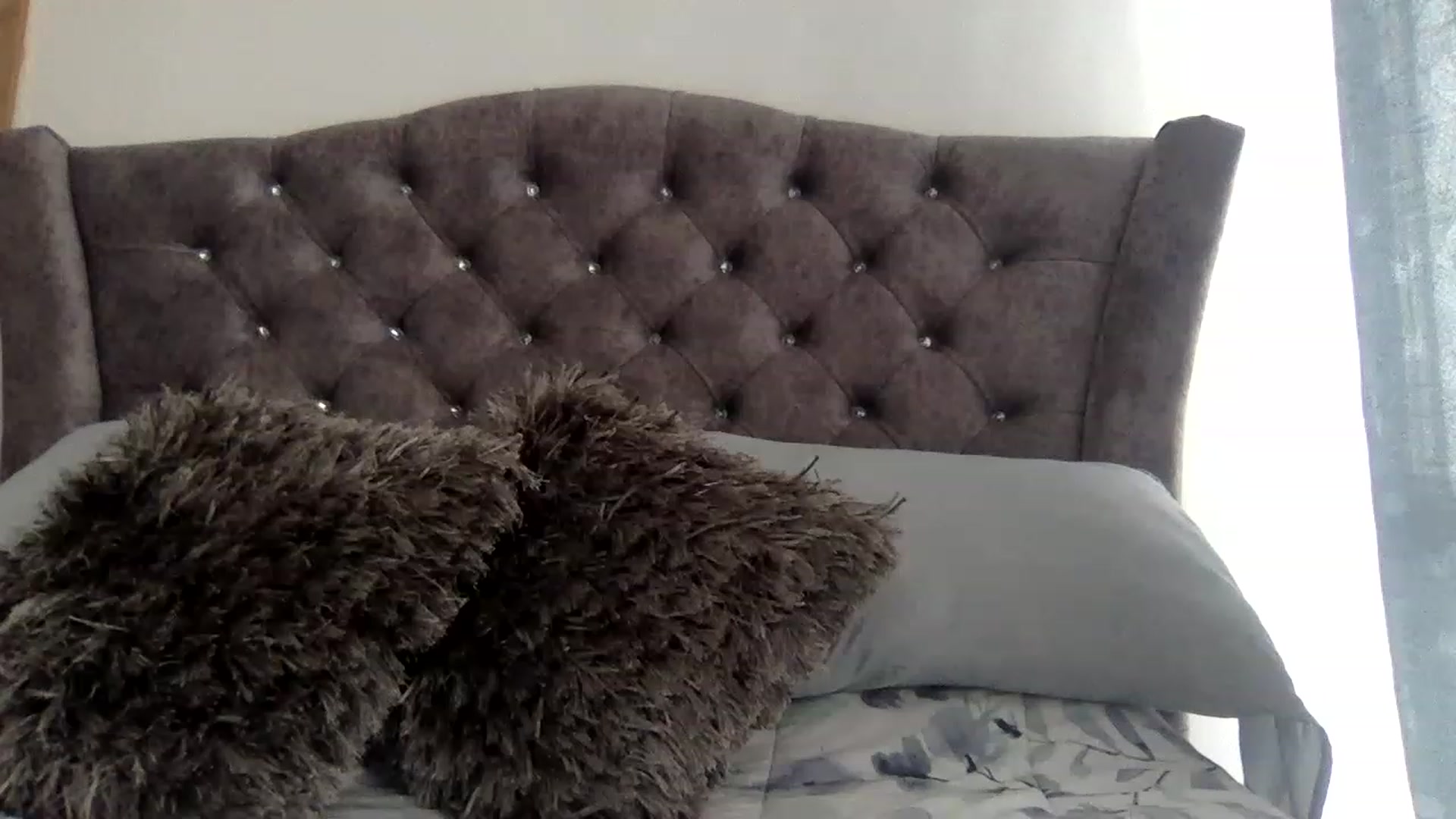 Gallery image thumbnail from Princesalatin's myfreecams stream on, 12/23/2022, 19:45 image 20 of 20