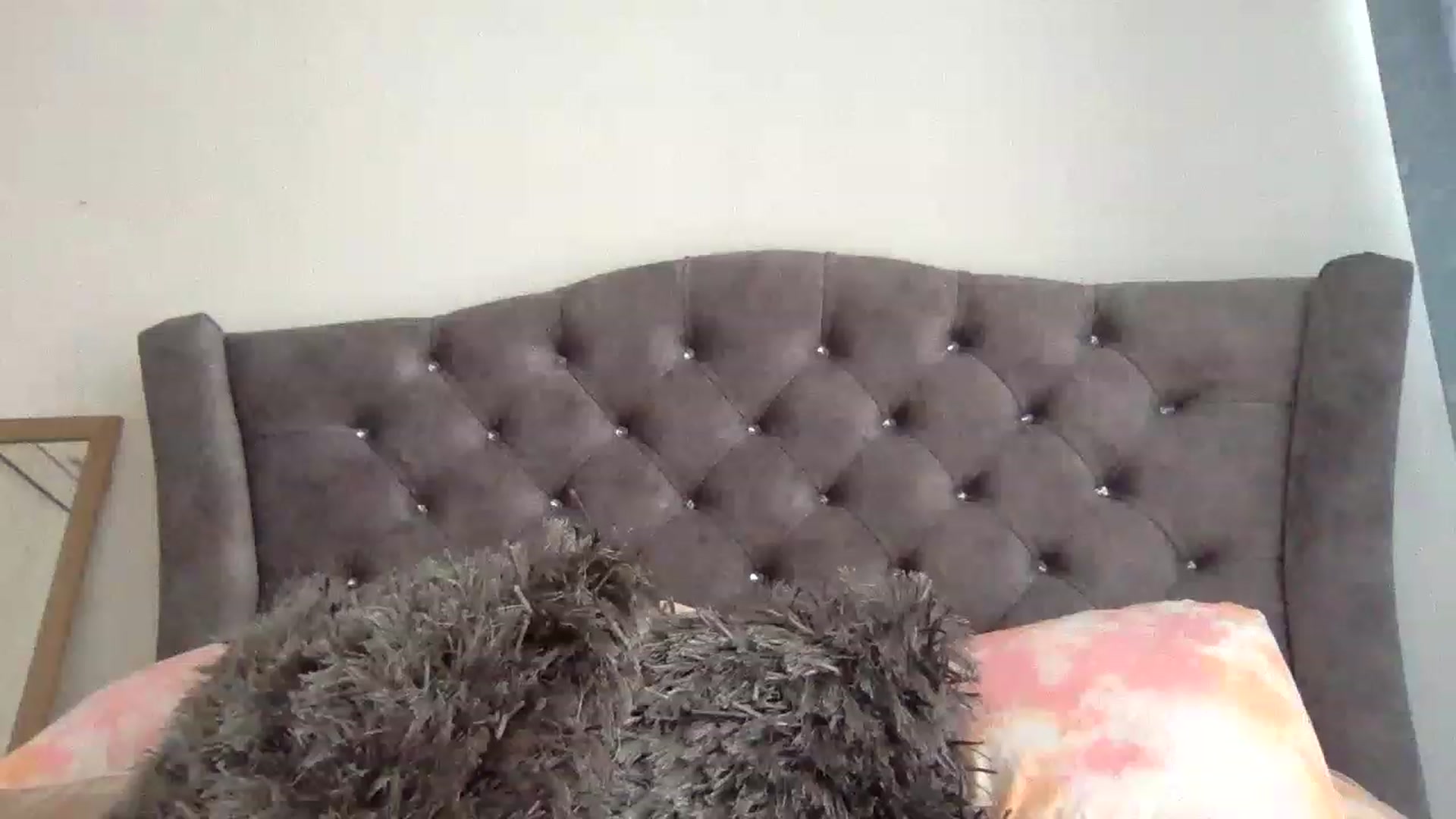 Gallery image thumbnail from Princesalatin's myfreecams stream on, 01/09/2023, 21:47 image 13 of 20