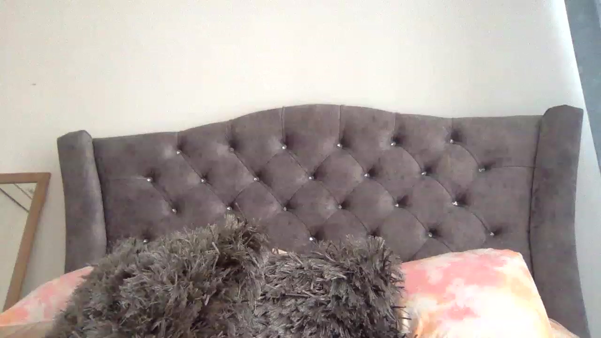 Gallery image thumbnail from Princesalatin's myfreecams stream on, 01/09/2023, 21:47 image 15 of 20