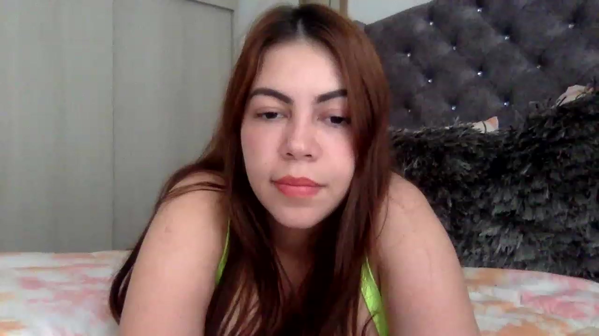 Gallery image thumbnail from Princesalatin's myfreecams stream on, 02/06/2023, 22:59 image 12 of 20