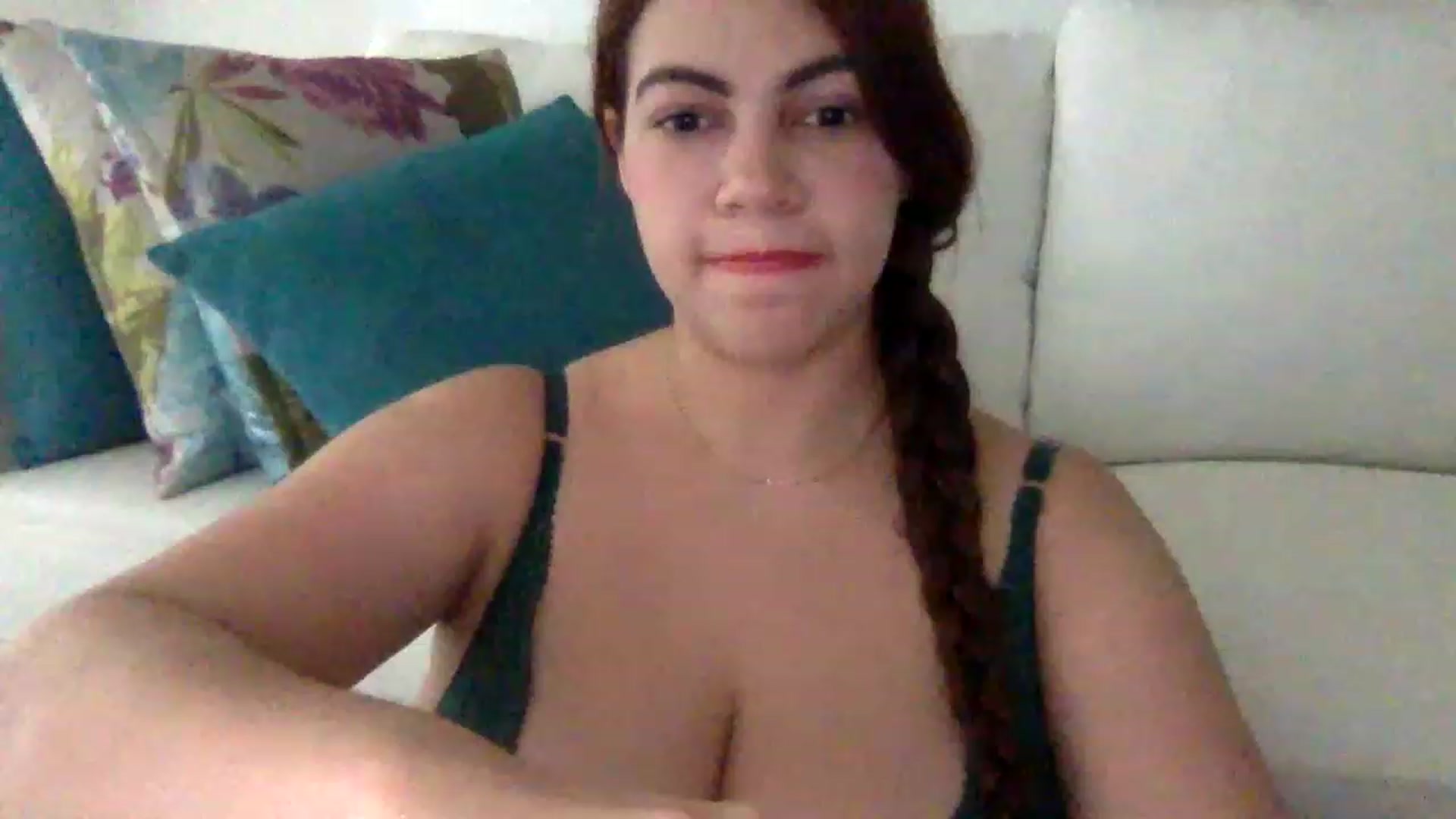 Gallery image thumbnail from Princesalatin's myfreecams stream on, 02/11/2023, 22:10 image 8 of 20
