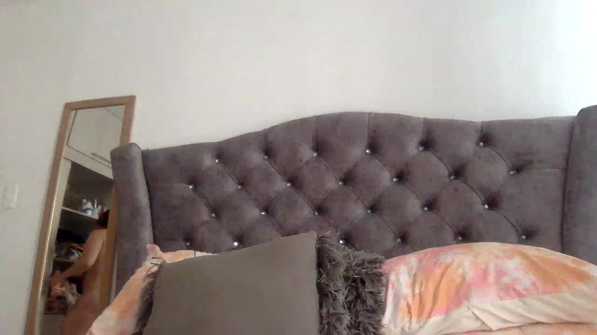 Gallery image thumbnail from Princesalatin's myfreecams stream on, 03/16/2023, 21:36 image 13 of 20