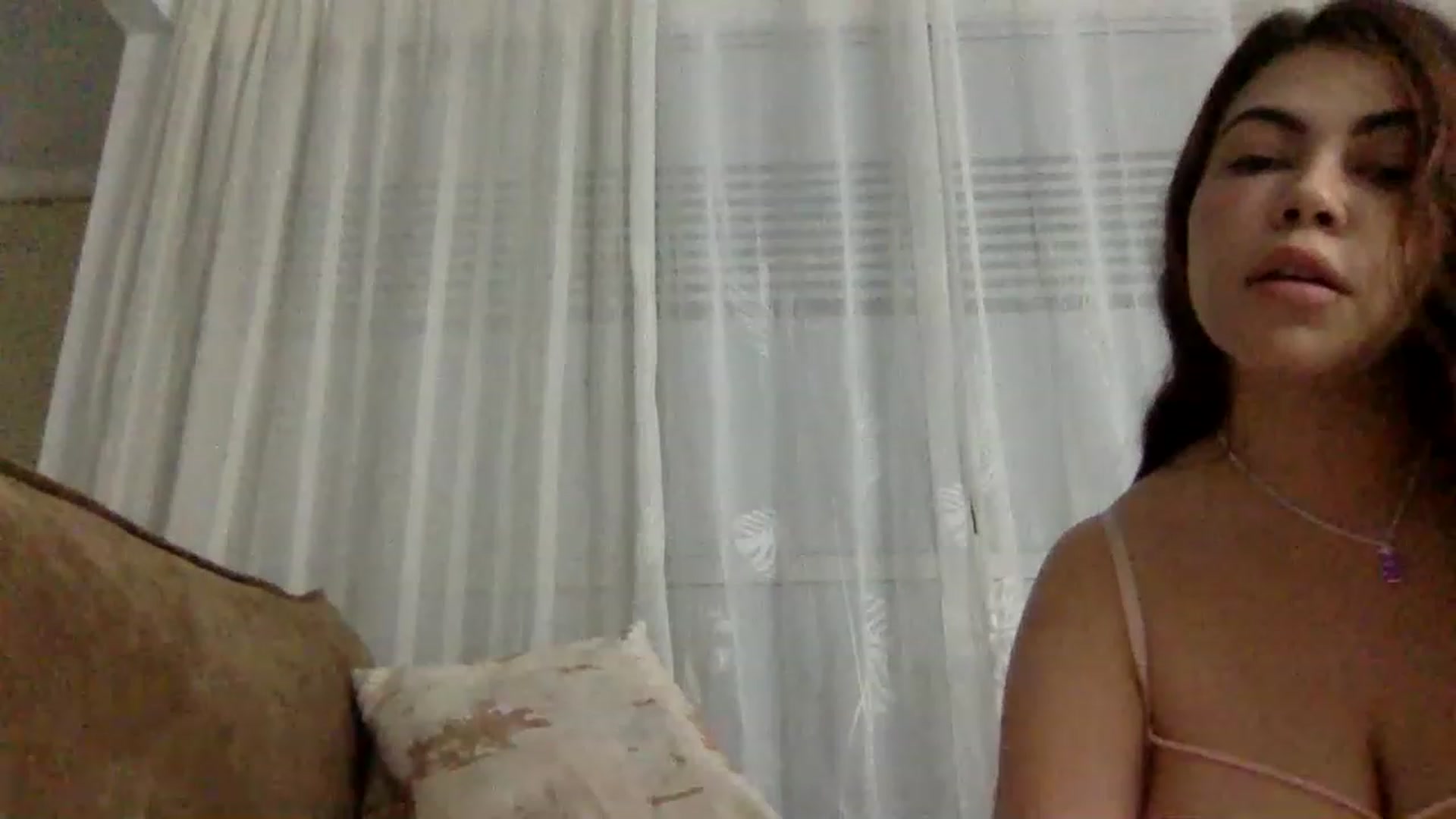 Gallery image thumbnail from Princesalatin's myfreecams stream on, 03/20/2023, 24:39 image 8 of 20
