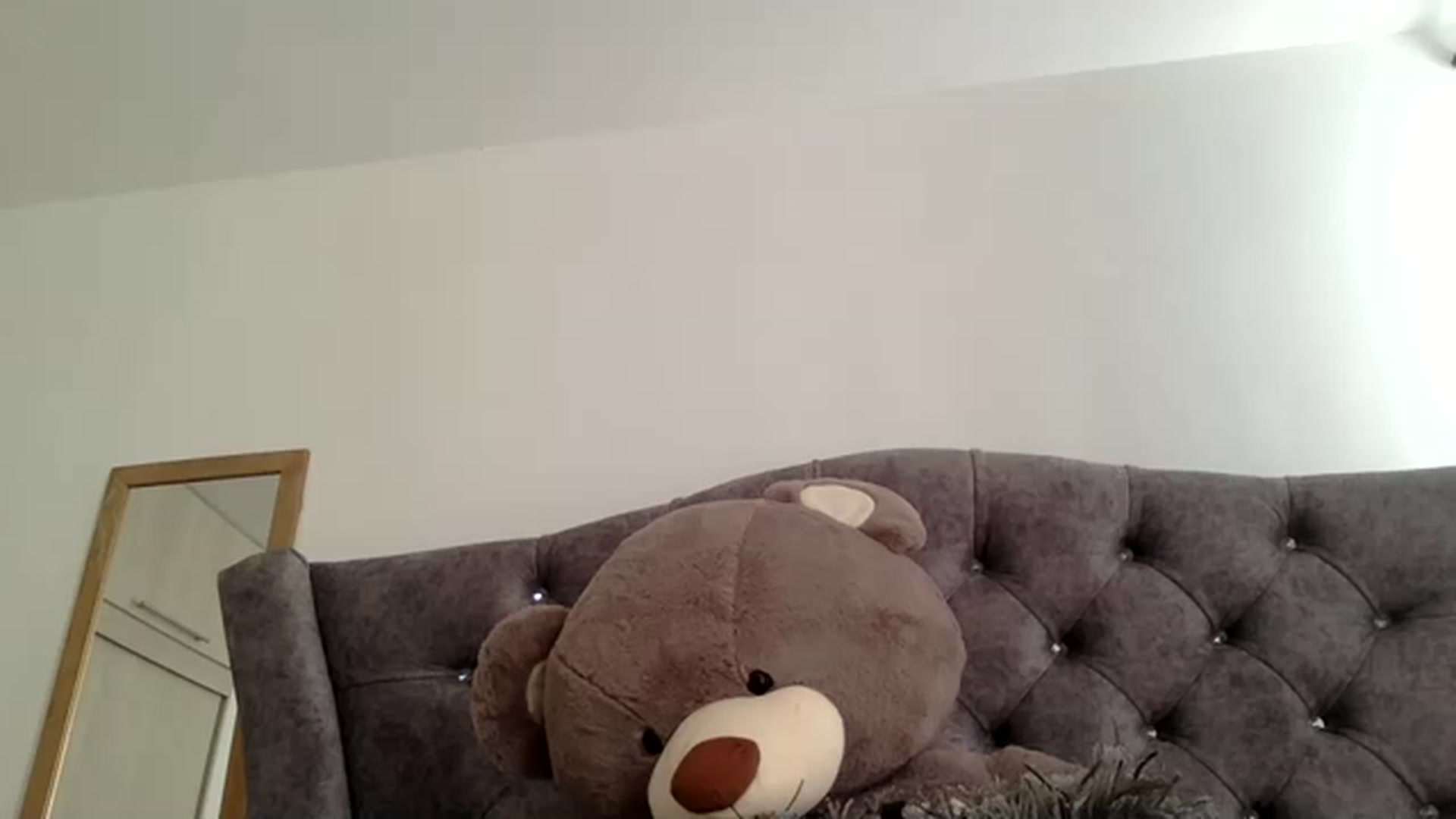Gallery image thumbnail from Princesalatin's myfreecams stream on, 05/30/2023, 20:29 image 14 of 20