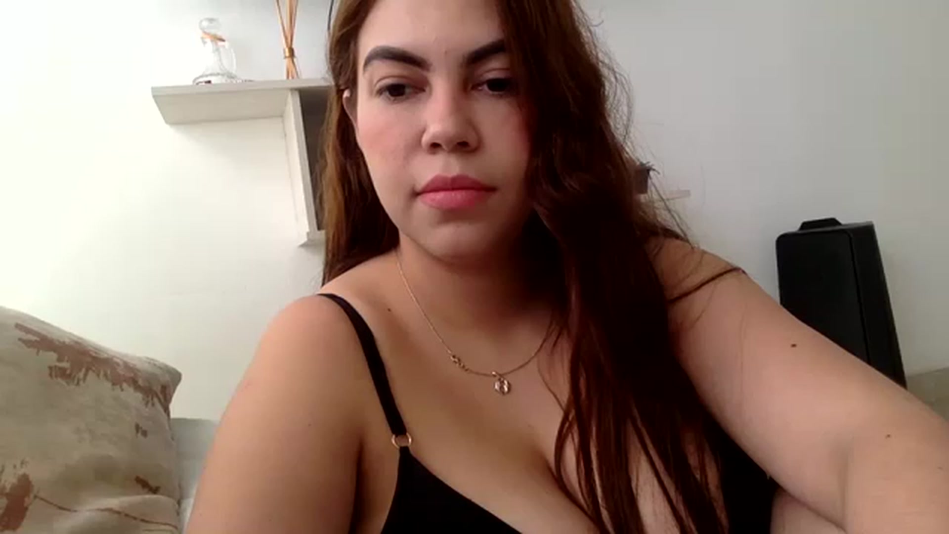 Gallery image thumbnail from Princesalatin's myfreecams stream on, 06/07/2023, 18:33 image 19 of 20