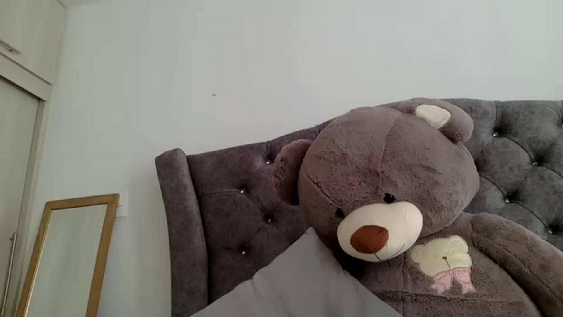 Gallery image thumbnail from Princesalatin's myfreecams stream on, 08/17/2023, 19:22 image 15 of 20