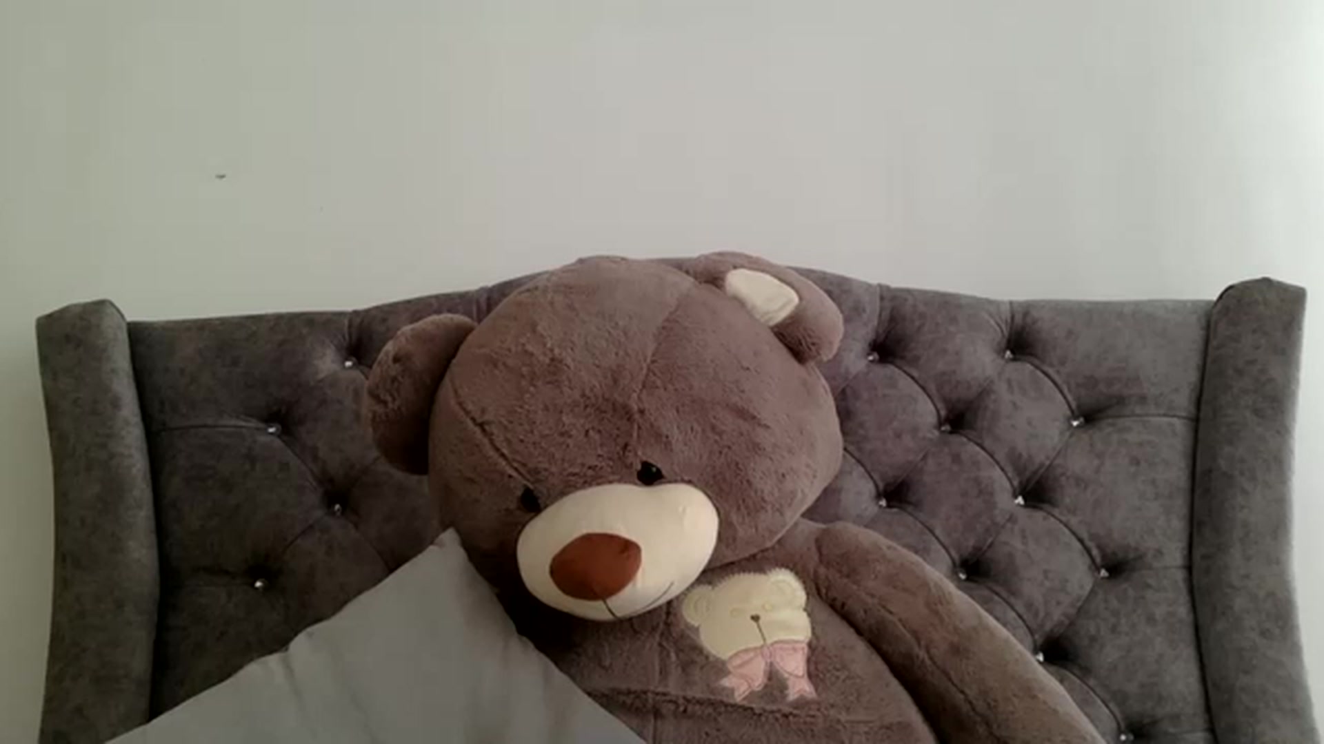 Gallery image thumbnail from Princesalatin's myfreecams stream on, 08/17/2023, 19:22 image 16 of 20