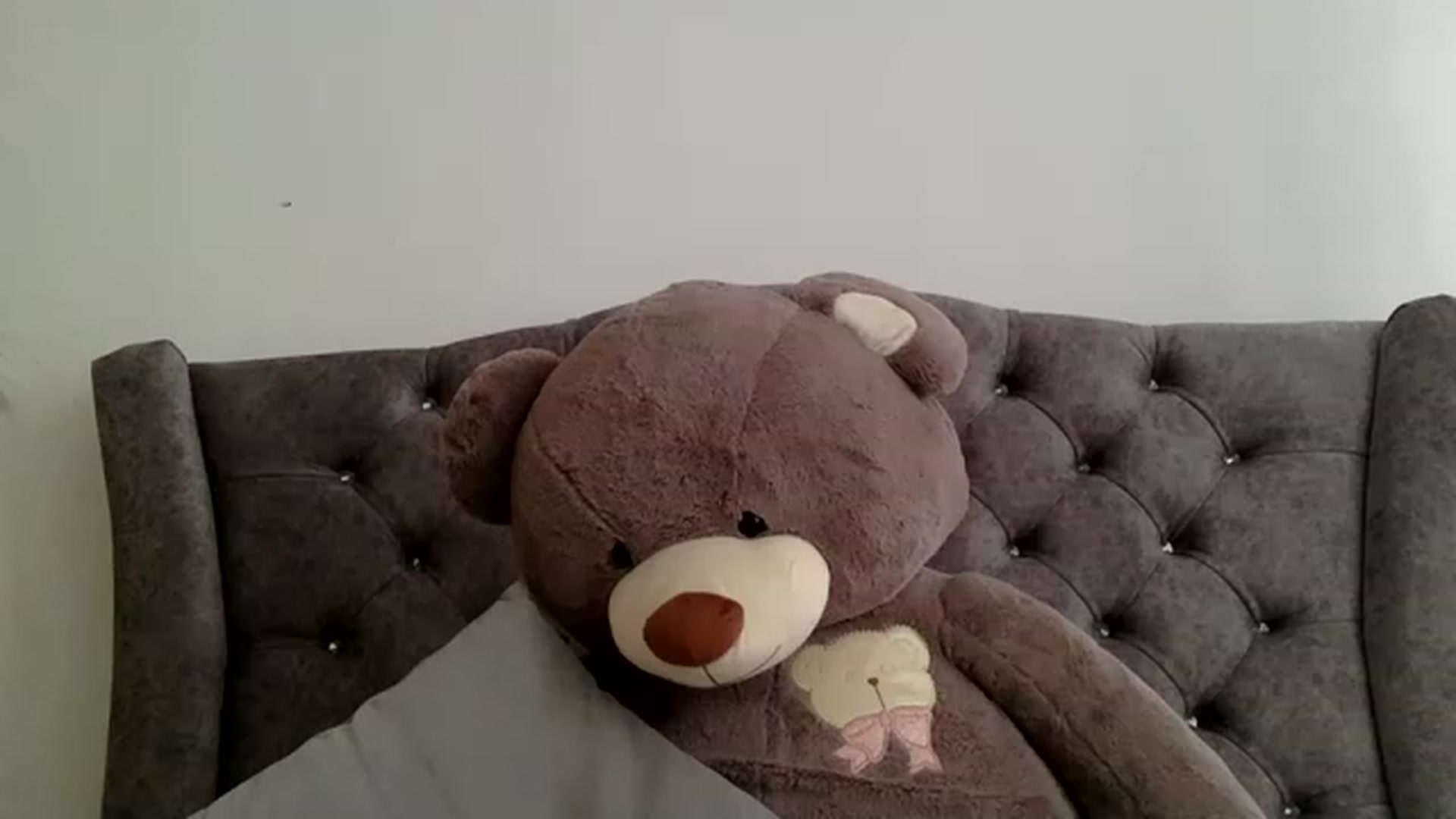 Gallery image thumbnail from Princesalatin's myfreecams stream on, 08/17/2023, 19:22 image 17 of 20