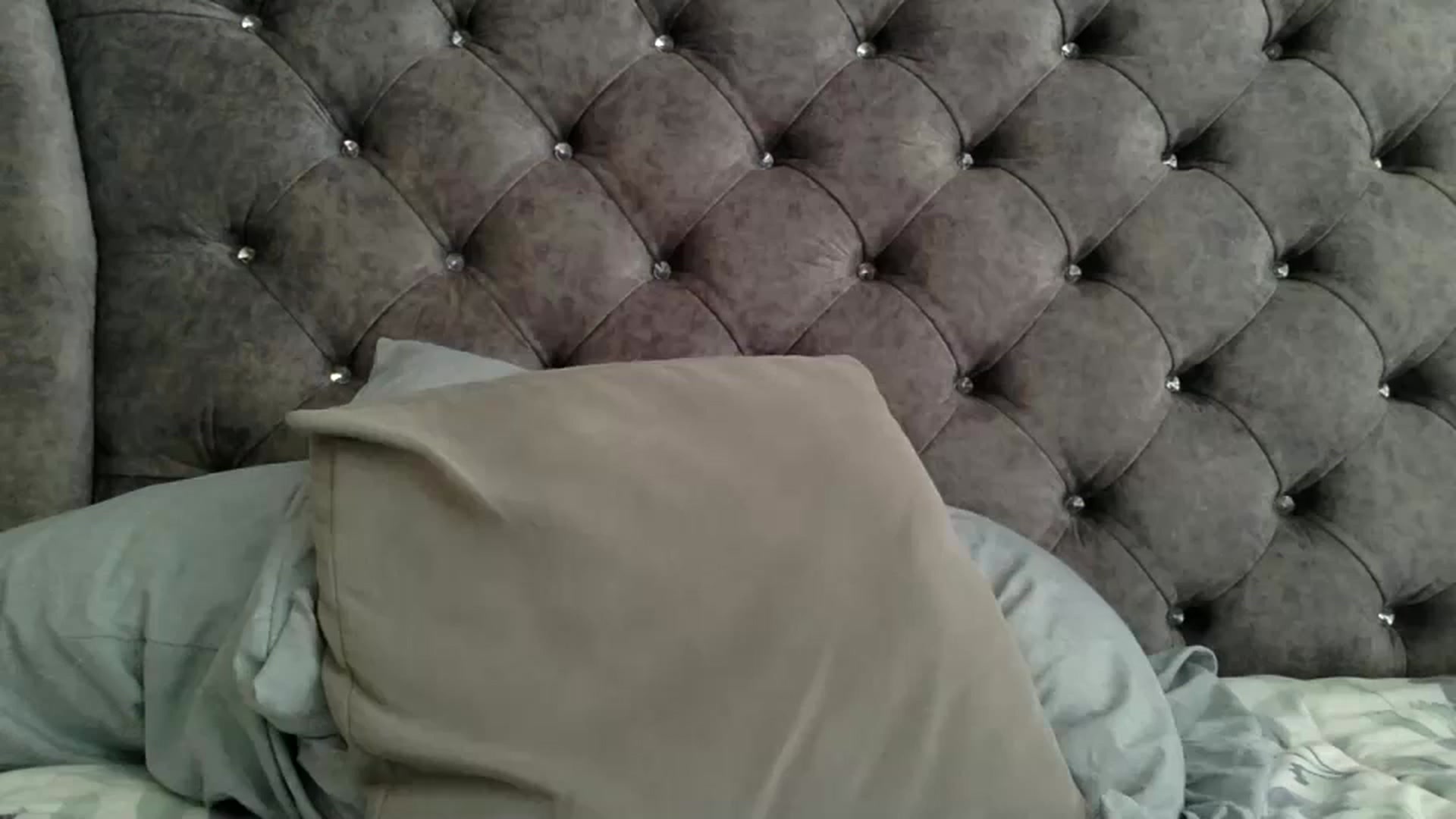 Gallery image thumbnail from Princesalatin's myfreecams stream on, 08/31/2023, 17:07 image 2 of 20