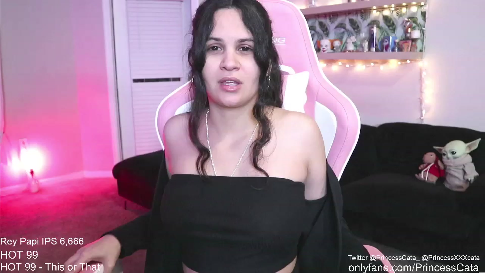 Gallery image thumbnail from PrincessCata's myfreecams stream on, 02/19/2023, 01:12 image 10 of 20