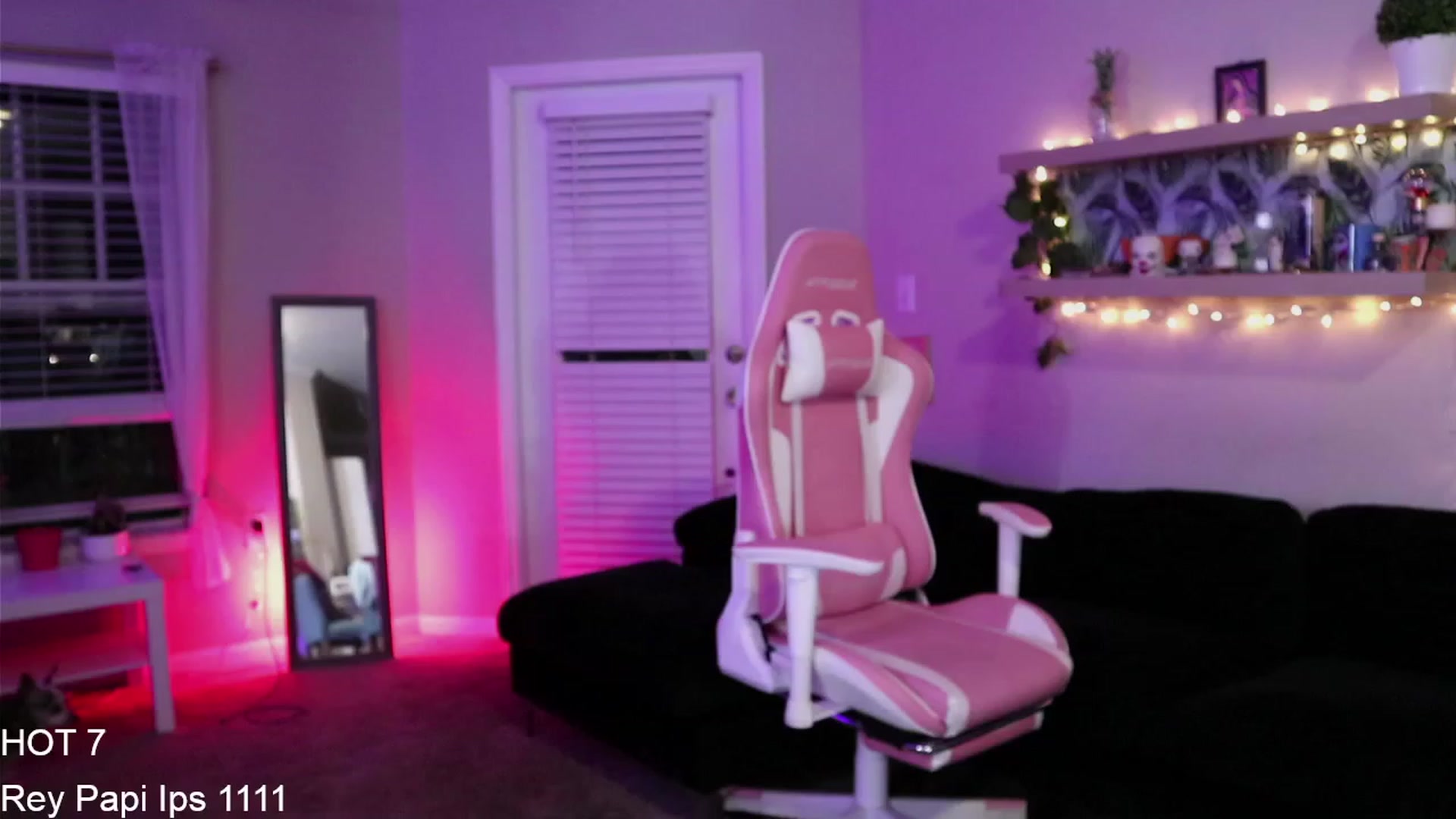 Gallery image thumbnail from PrincessCata's myfreecams stream on, 03/12/2023, 02:21 image 7 of 20