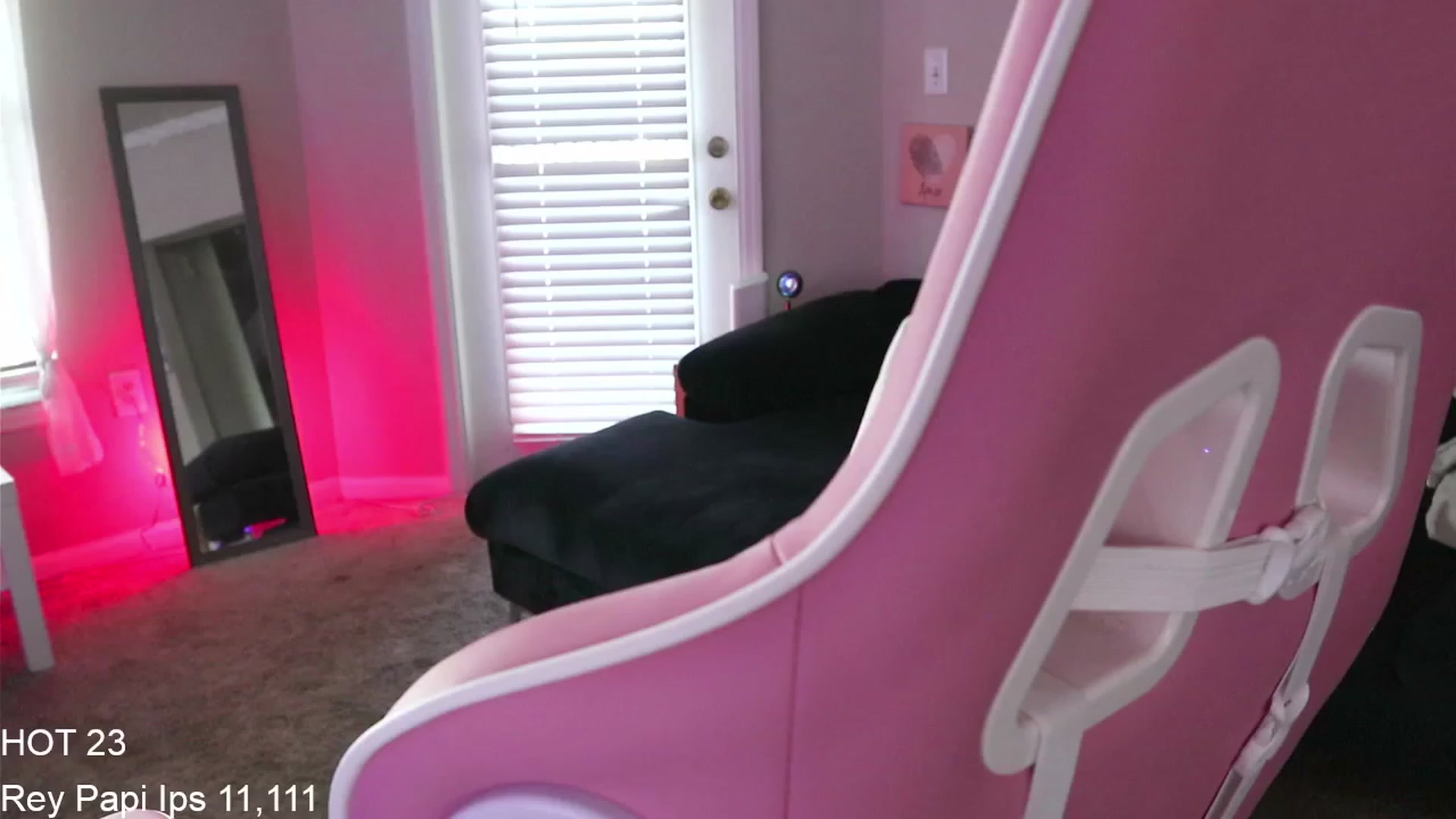 Gallery image thumbnail from PrincessCata's myfreecams stream on, 03/26/2023, 21:34 image 12 of 20