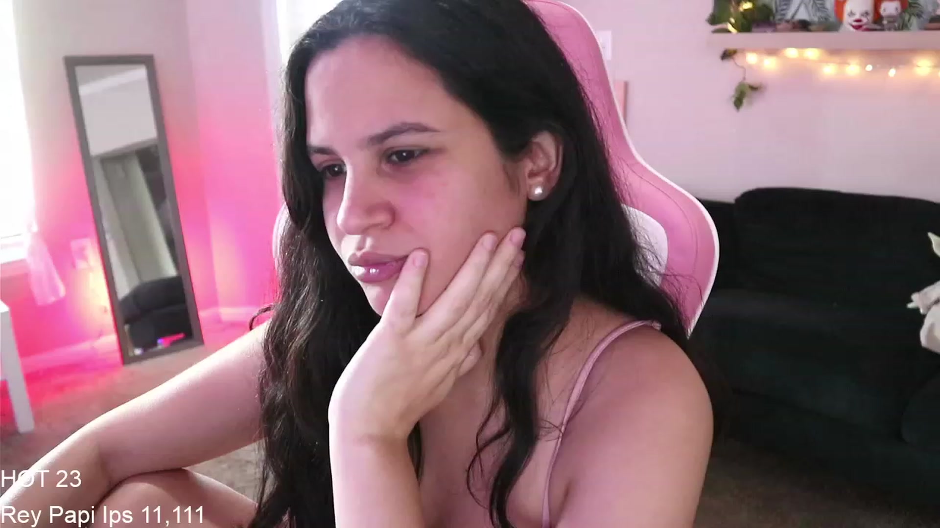 Gallery image thumbnail from PrincessCata's myfreecams stream on, 03/26/2023, 21:34 image 7 of 20