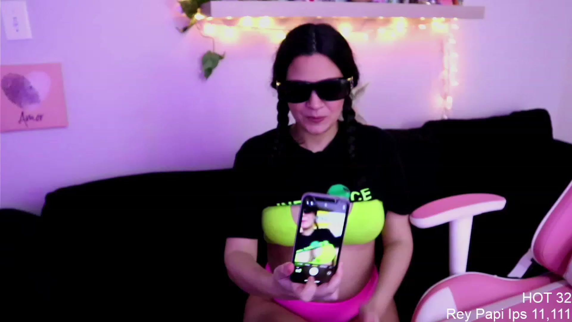 Gallery image thumbnail from PrincessCata's myfreecams stream on, 03/28/2023, 21:54 image 11 of 20