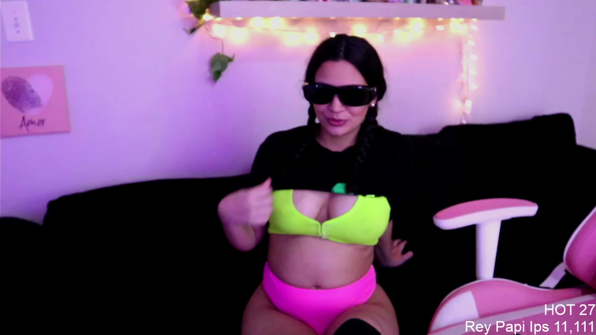 Gallery image thumbnail from PrincessCata's myfreecams stream on, 03/28/2023, 21:54 image 9 of 20