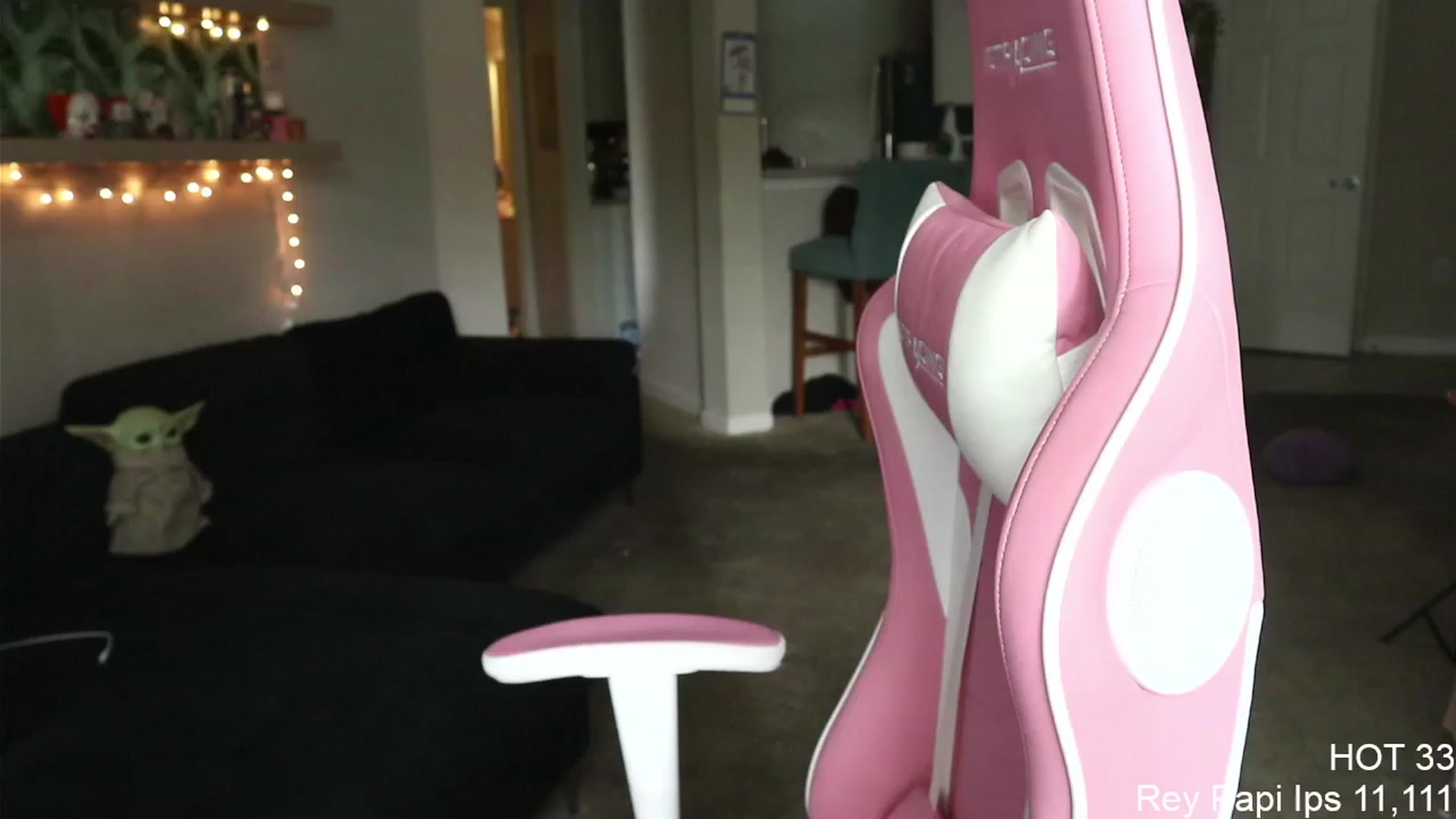 Gallery image thumbnail from PrincessCata's myfreecams stream on, 04/02/2023, 22:03 image 17 of 20