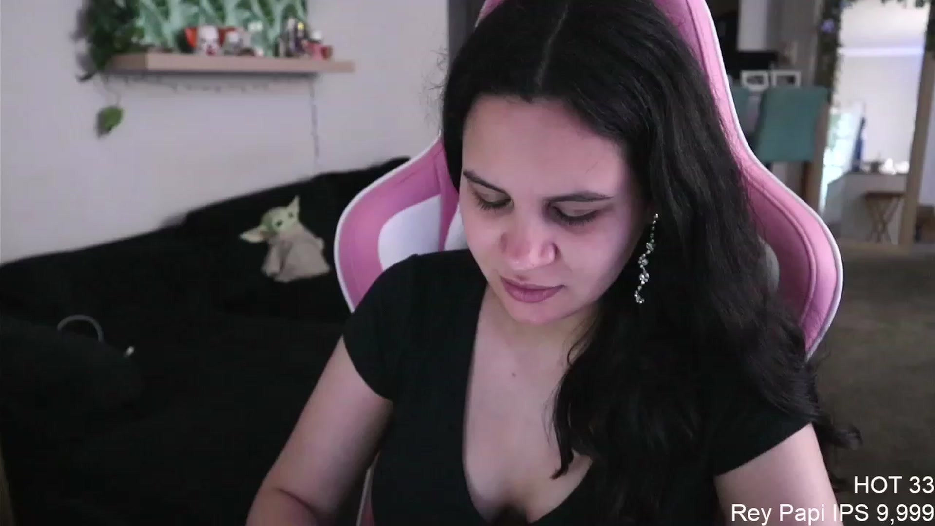 Gallery image thumbnail from PrincessCata's myfreecams stream on, 04/09/2023, 24:34 image 5 of 20