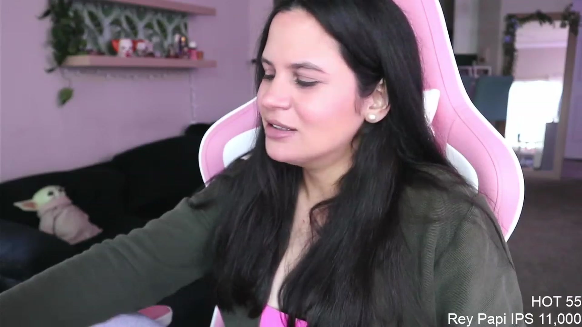 Gallery image thumbnail from PrincessCata's myfreecams stream on, 04/12/2023, 17:53 image 14 of 20