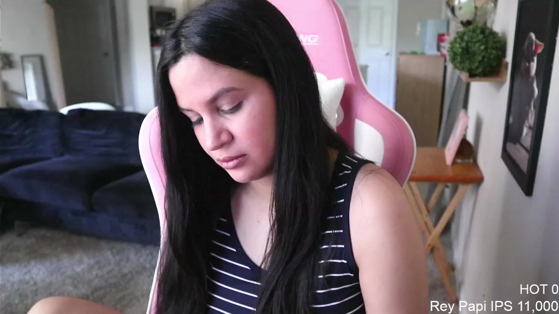Gallery image thumbnail from PrincessCata's myfreecams stream on, 05/01/2023, 22:01 image 18 of 20