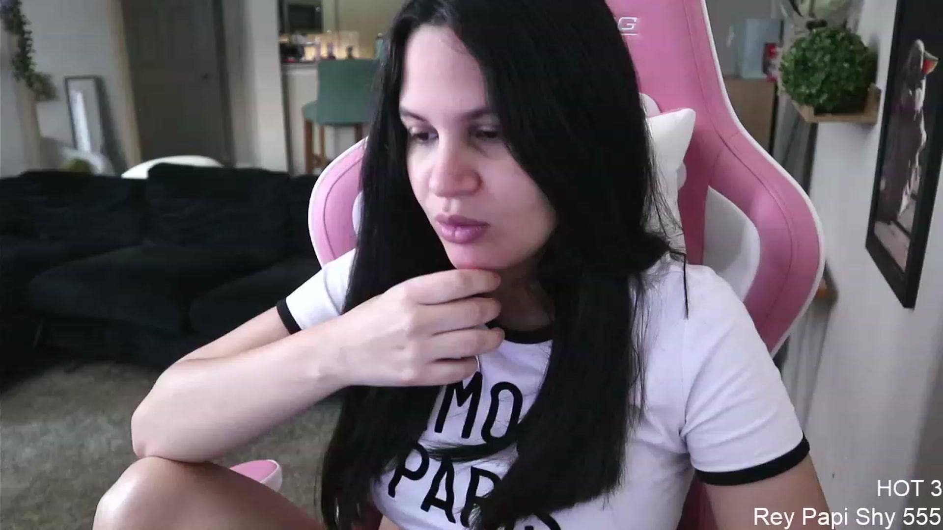 Gallery image thumbnail from PrincessCata's myfreecams stream on, 05/03/2023, 24:07 image 15 of 20