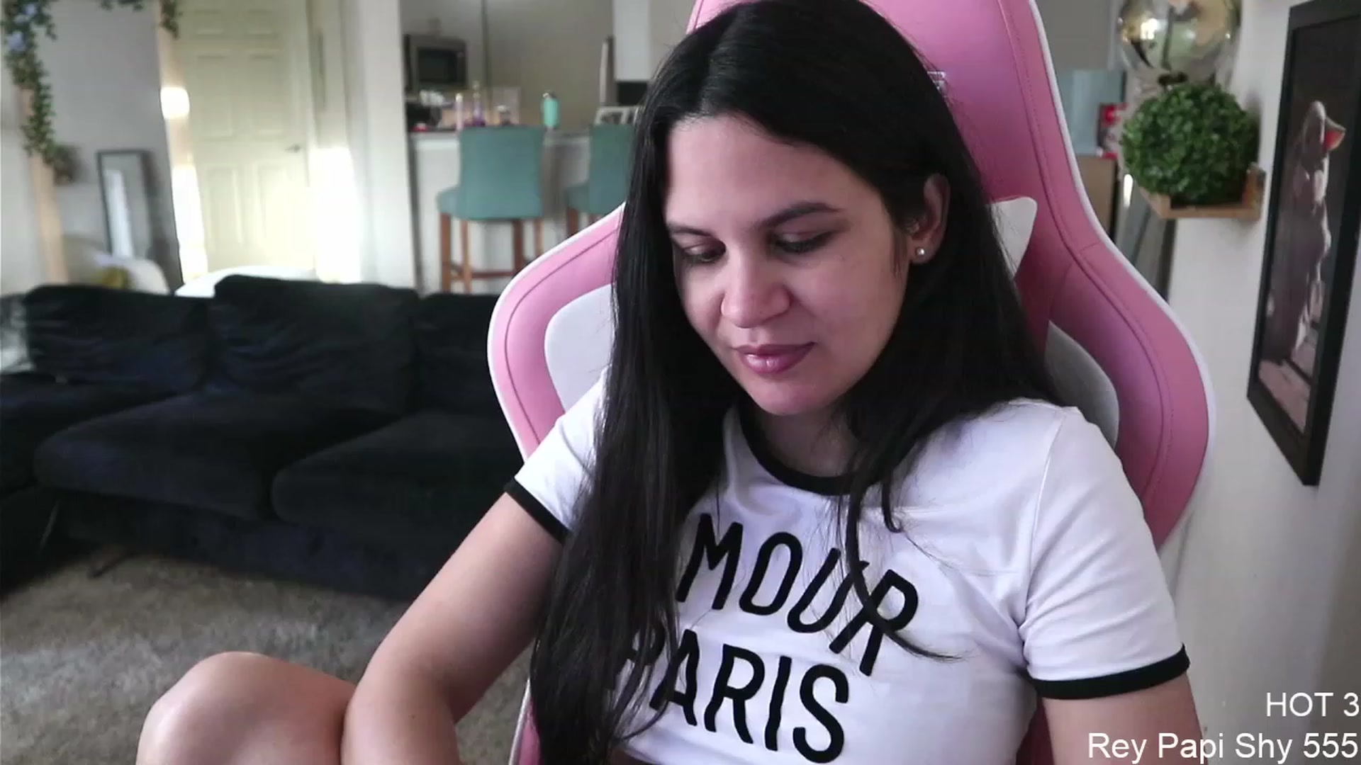 Gallery image thumbnail from PrincessCata's myfreecams stream on, 05/03/2023, 24:07 image 2 of 20