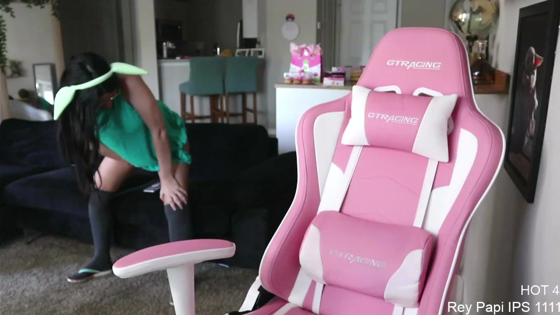 Gallery image thumbnail from PrincessCata's myfreecams stream on, 05/04/2023, 22:21 image 5 of 20
