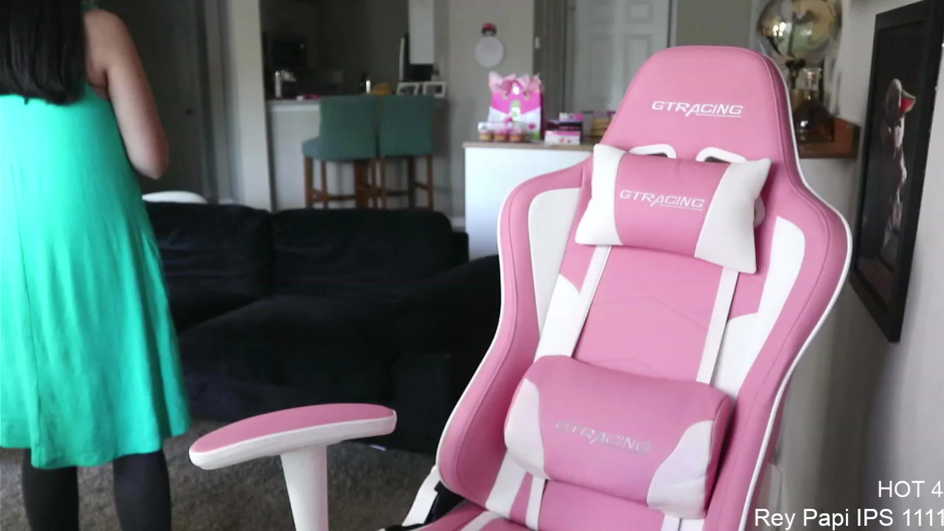 Gallery image thumbnail from PrincessCata's myfreecams stream on, 05/04/2023, 22:21 image 2 of 20