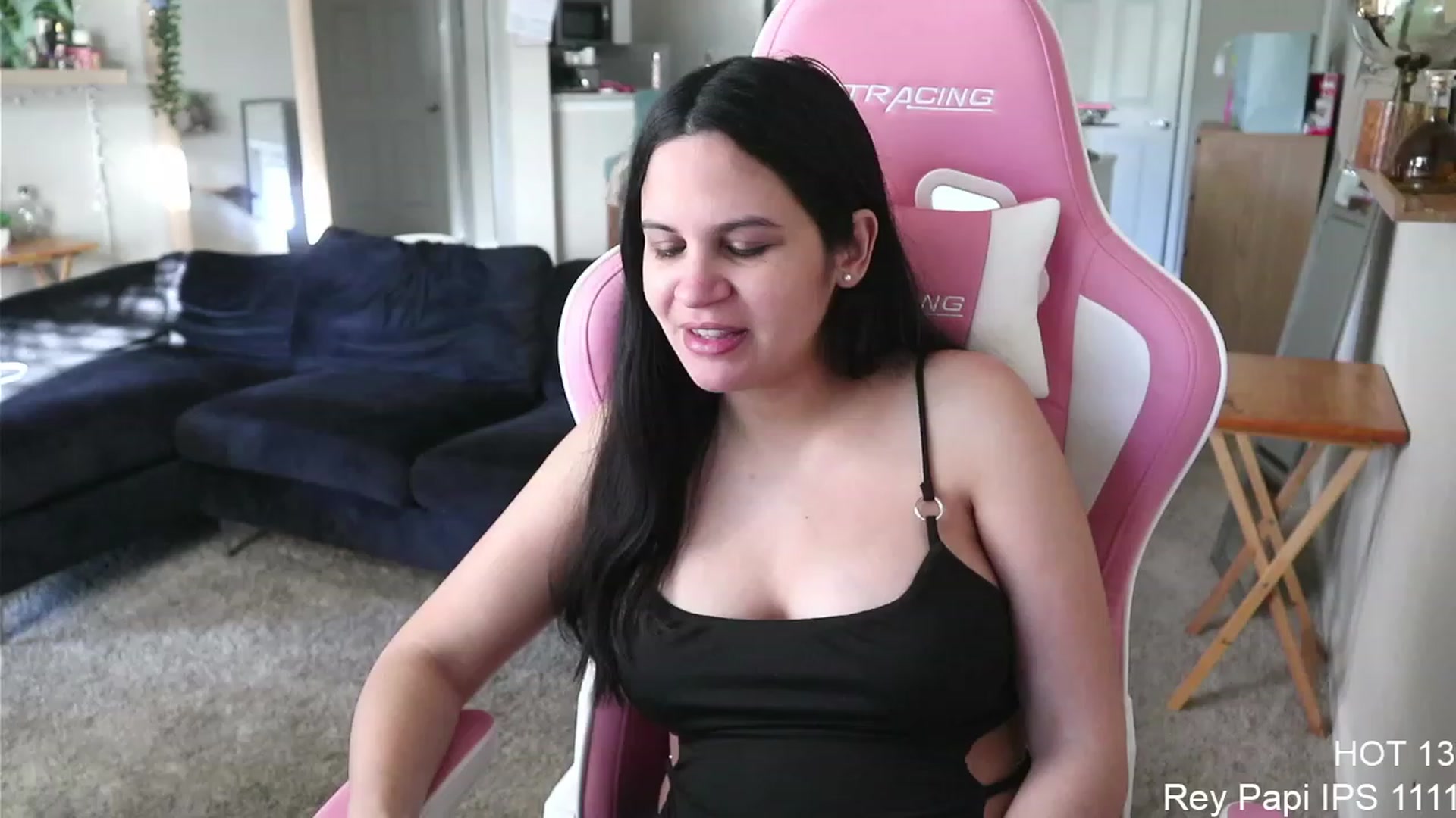 Gallery image thumbnail from PrincessCata's myfreecams stream on, 05/08/2023, 24:39 image 3 of 20