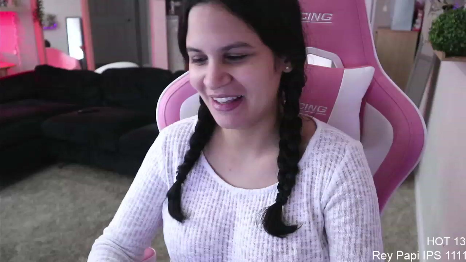 Gallery image thumbnail from PrincessCata's myfreecams stream on, 05/10/2023, 23:33 image 7 of 20