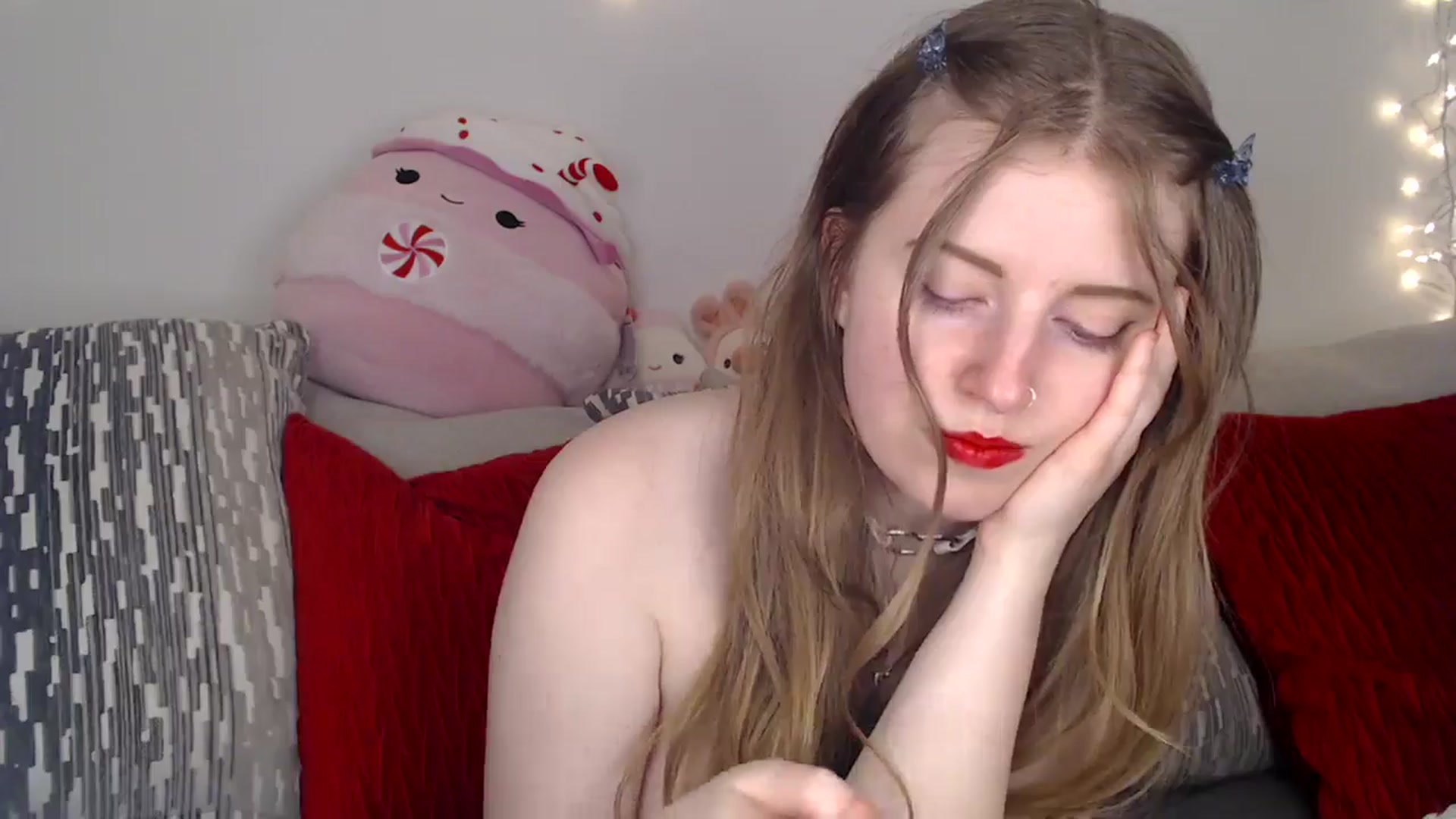 Gallery image thumbnail from PrincessEffie's myfreecams stream on, 03/20/2025, 04:05 image 14 of 20