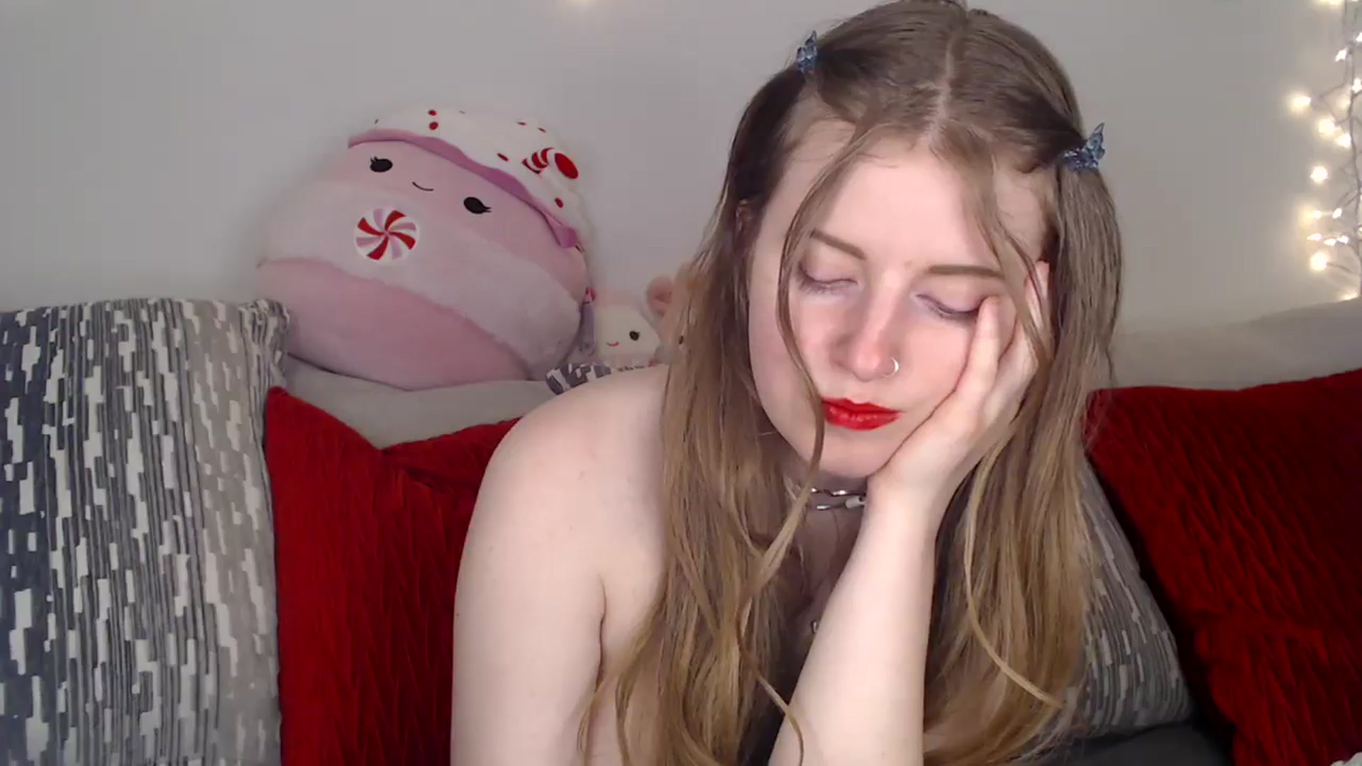 Gallery image thumbnail from PrincessEffie's myfreecams stream on, 03/20/2025, 04:05 image 15 of 20