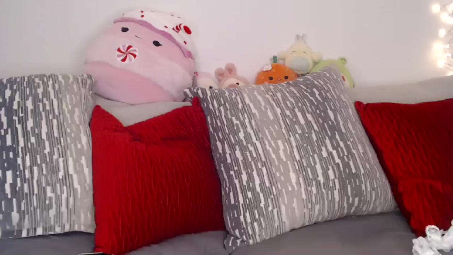 Gallery image thumbnail from PrincessEffie's myfreecams stream on, 03/20/2025, 04:05 image 2 of 20