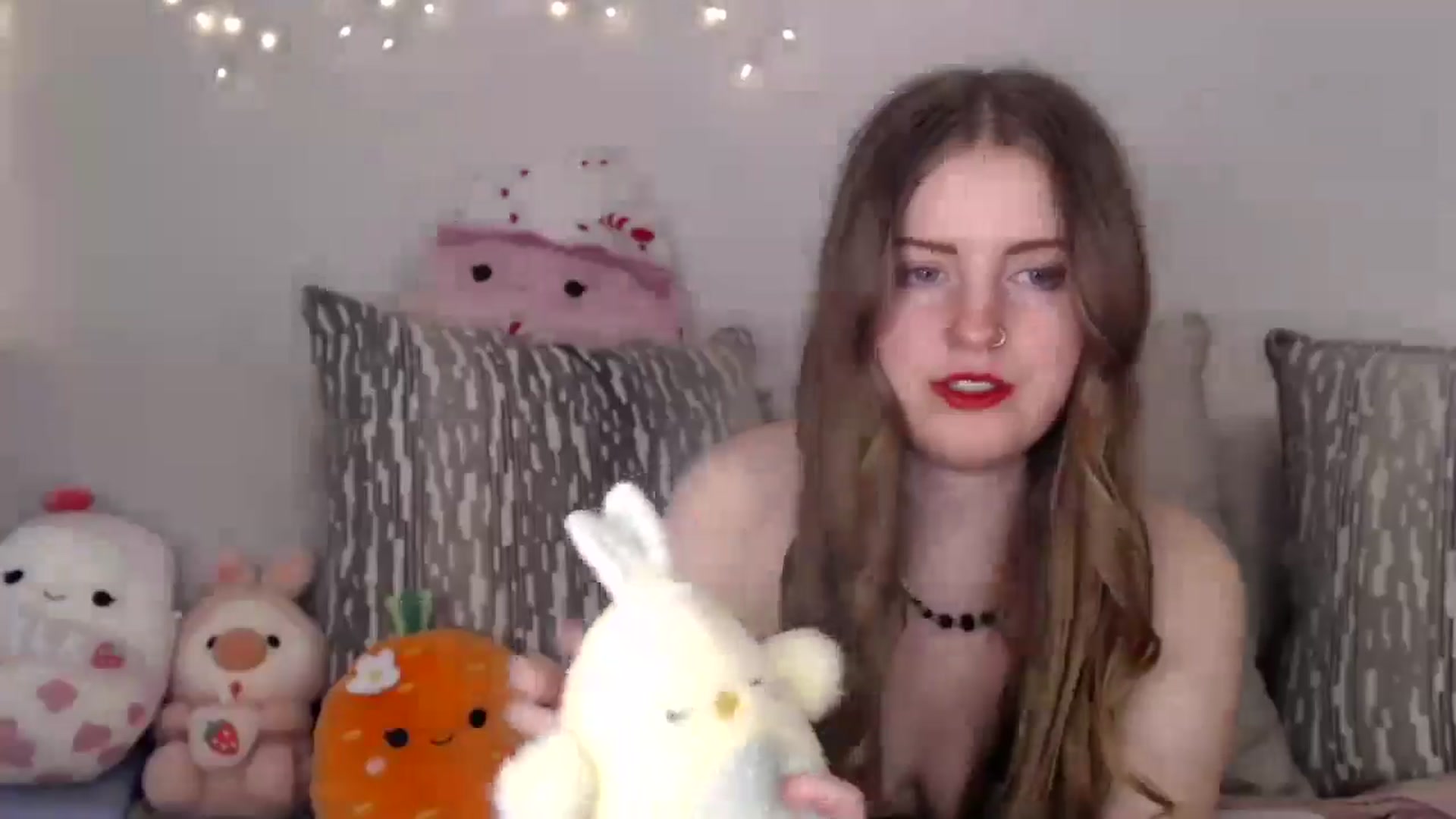 Gallery image thumbnail from PrincessEffie's myfreecams stream on, 03/21/2025, 04:35 image 17 of 20