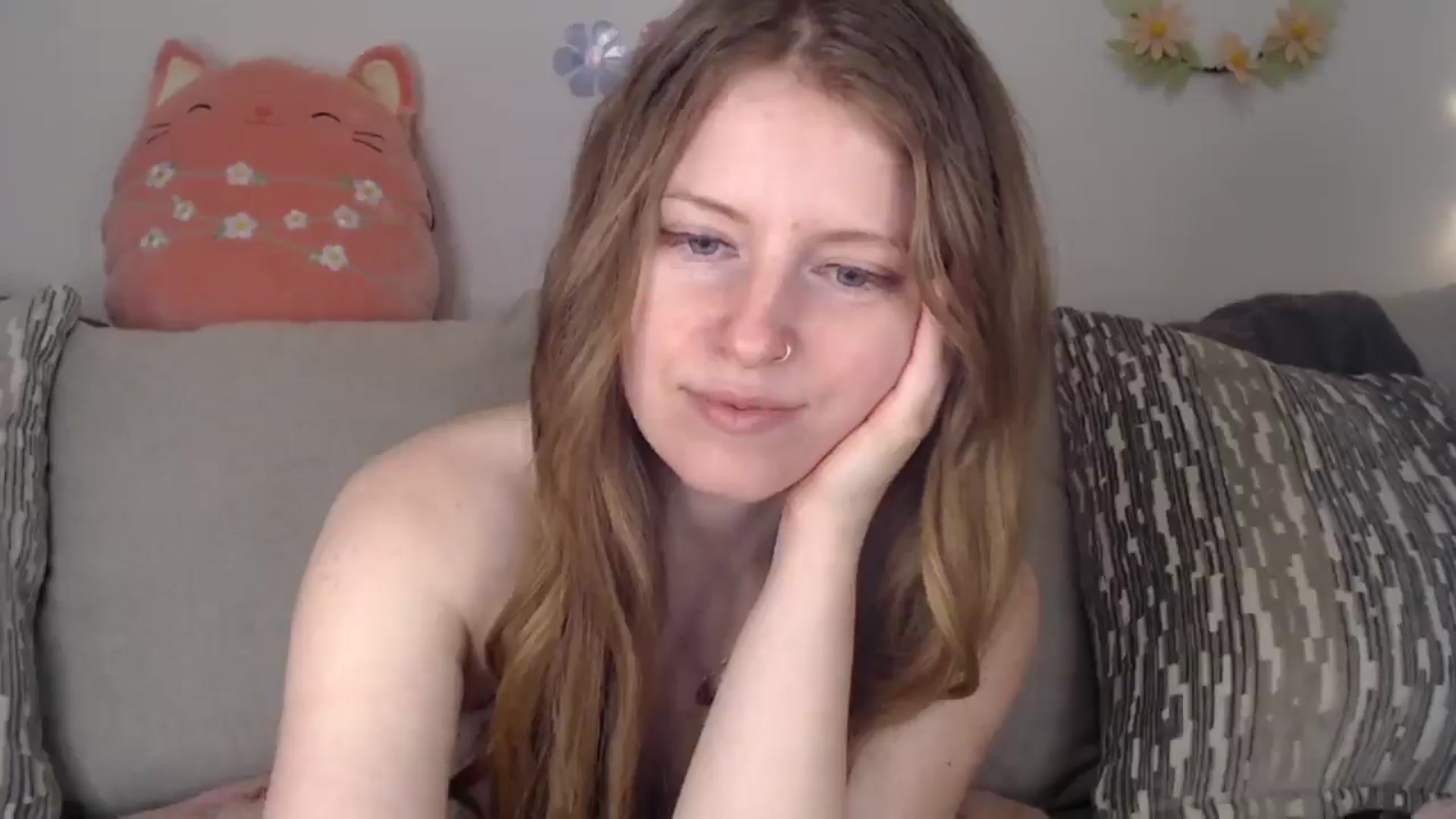 Gallery image thumbnail from PrincessEffie's myfreecams stream on, 03/28/2025, 13:35 image 16 of 20