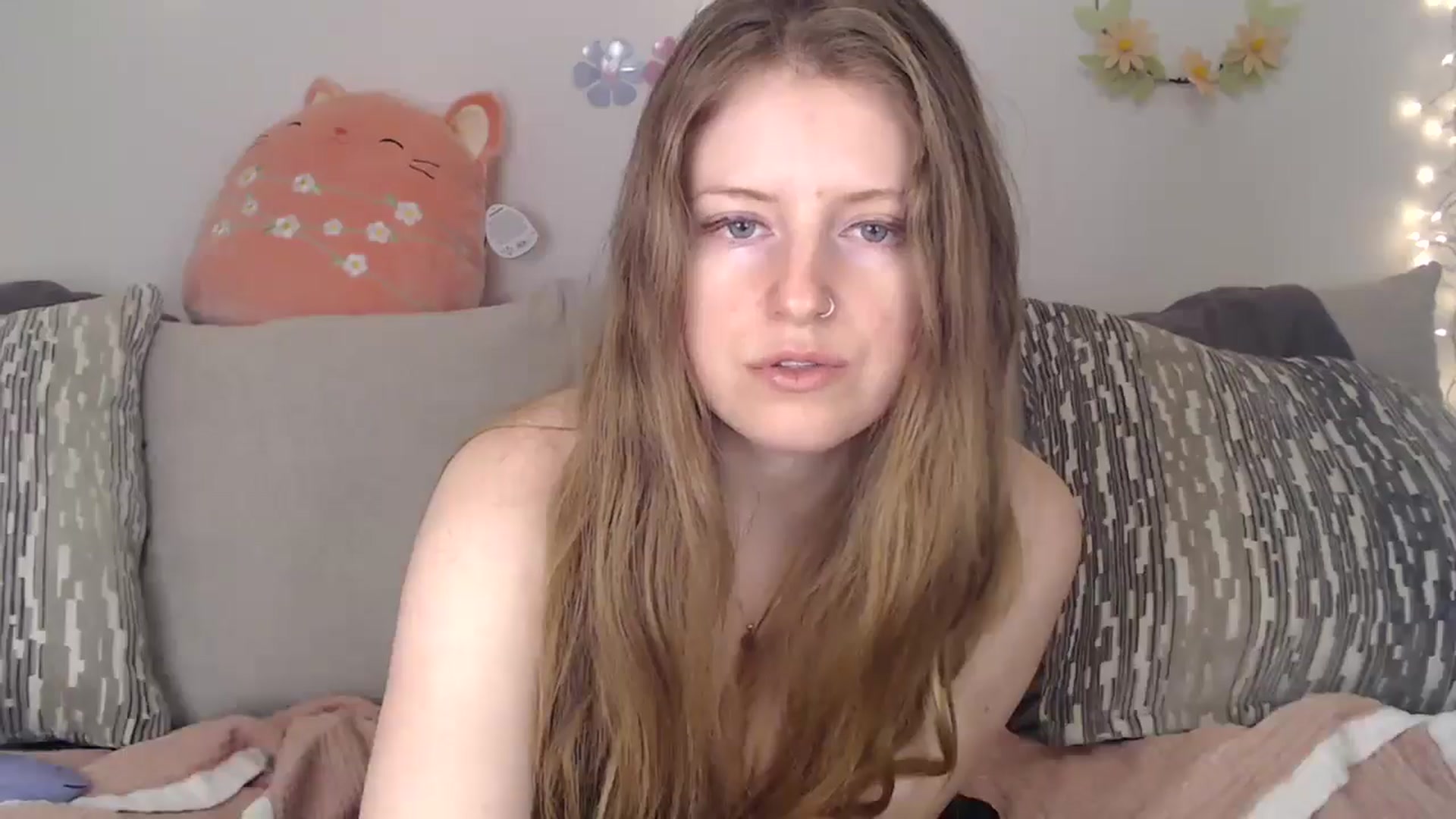Gallery image thumbnail from PrincessEffie's myfreecams stream on, 03/28/2025, 13:35 image 7 of 20