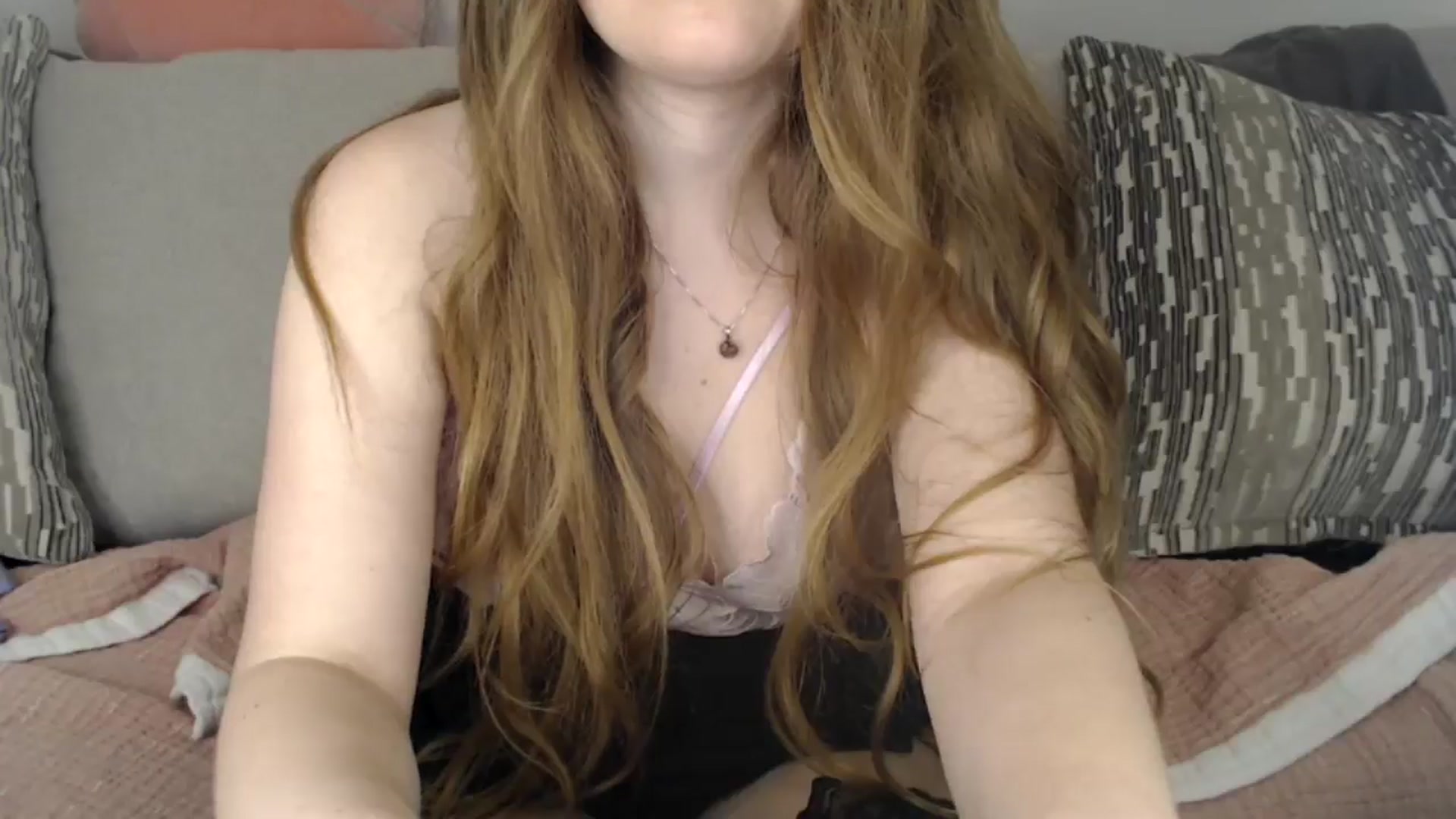 Gallery image thumbnail from PrincessEffie's myfreecams stream on, 03/28/2025, 13:35 image 19 of 20