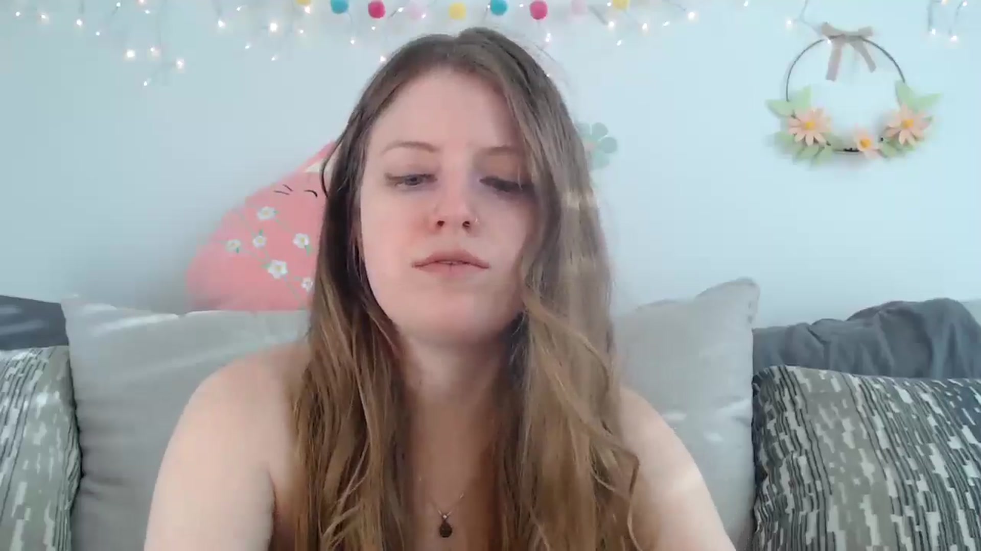 Gallery image thumbnail from PrincessEffie's myfreecams stream on, 03/28/2025, 14:53 image 16 of 20