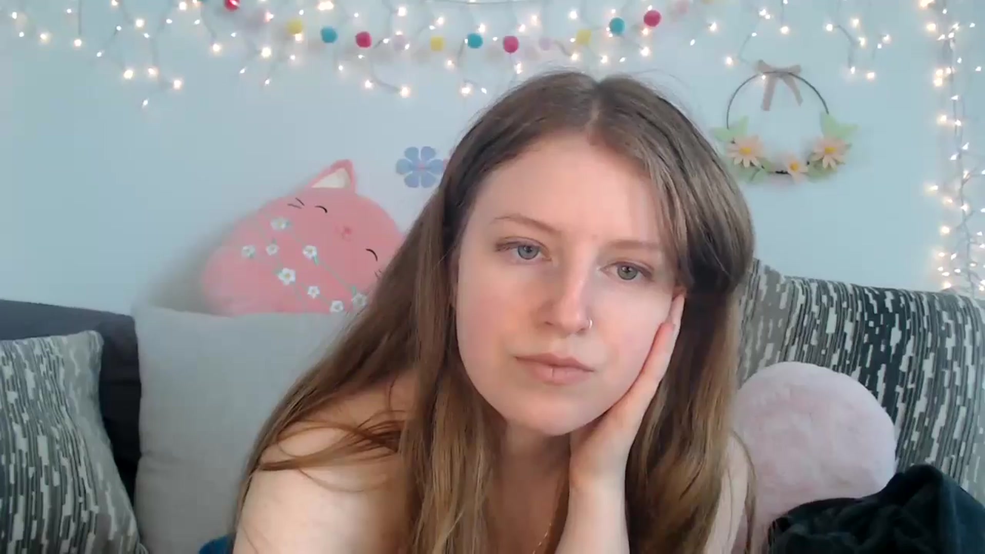 Gallery image thumbnail from PrincessEffie's myfreecams stream on, 03/28/2025, 19:13 image 16 of 20