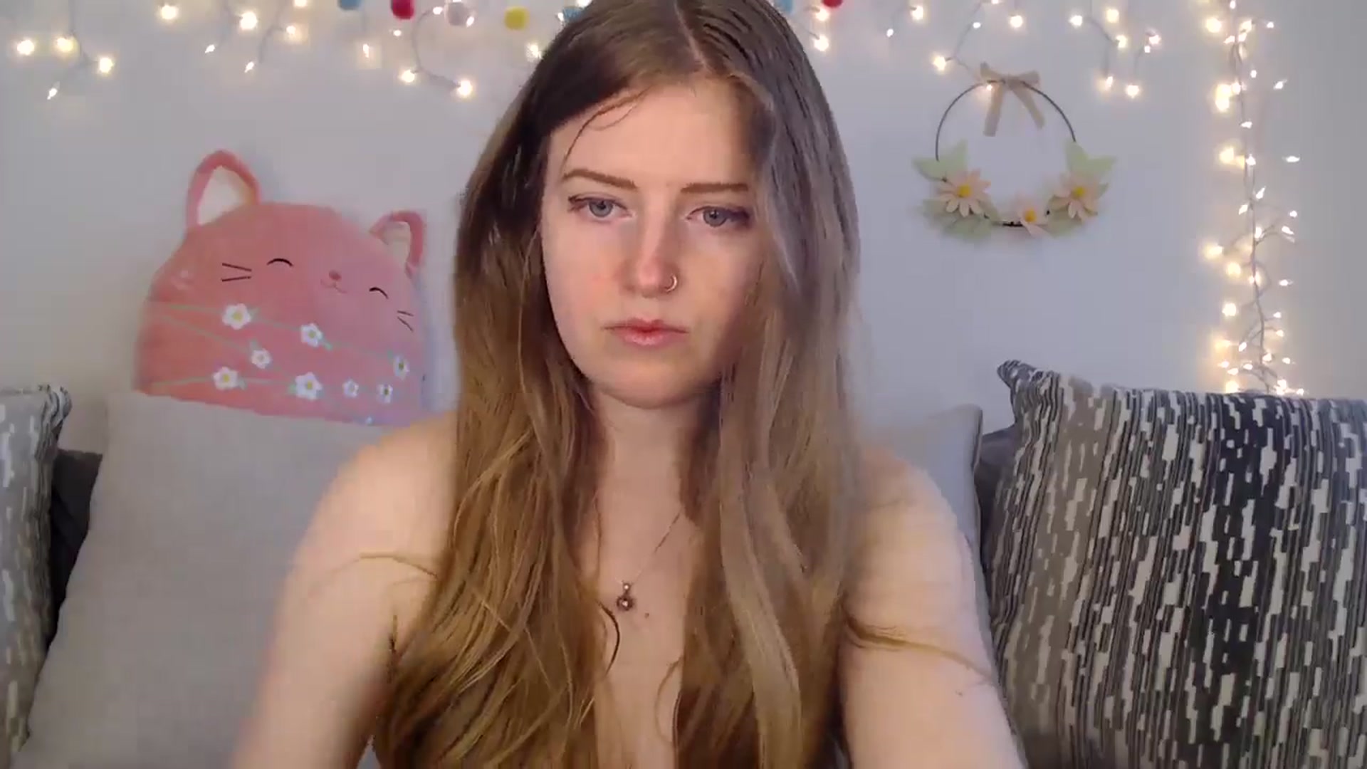 Gallery image thumbnail from PrincessEffie's myfreecams stream on, 03/30/2025, 04:11 image 3 of 20