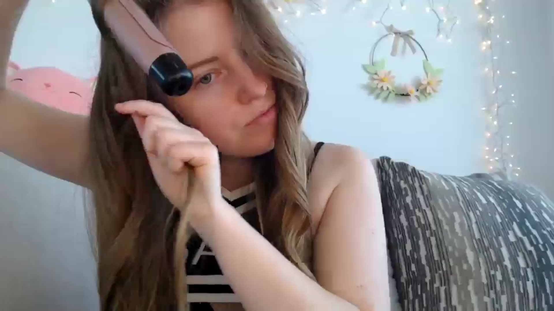 Gallery image thumbnail from PrincessEffie's myfreecams stream on, 04/04/2025, 18:54 image 19 of 20