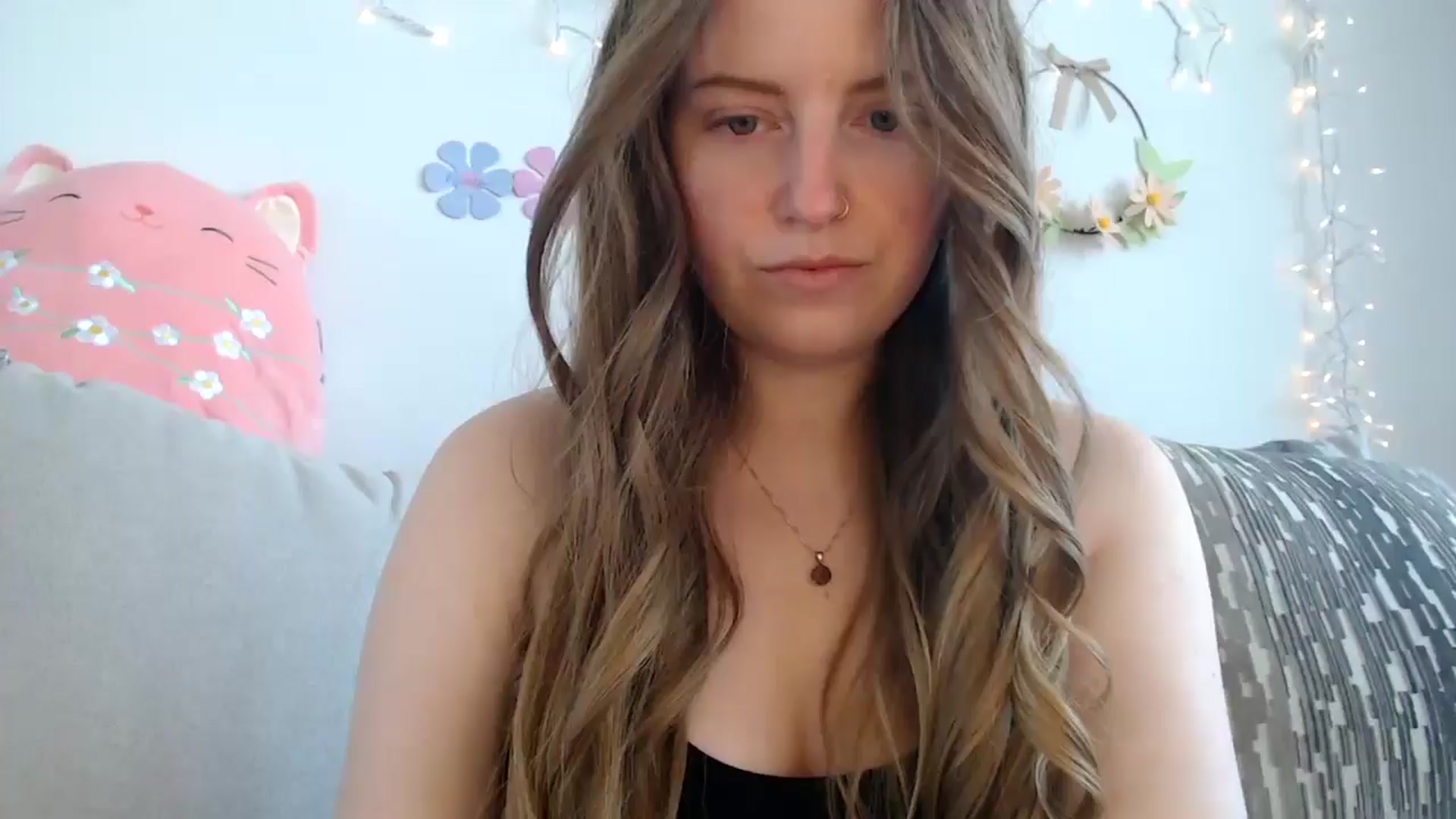 Gallery image thumbnail from PrincessEffie's myfreecams stream on, 04/04/2025, 18:54 image 1 of 20